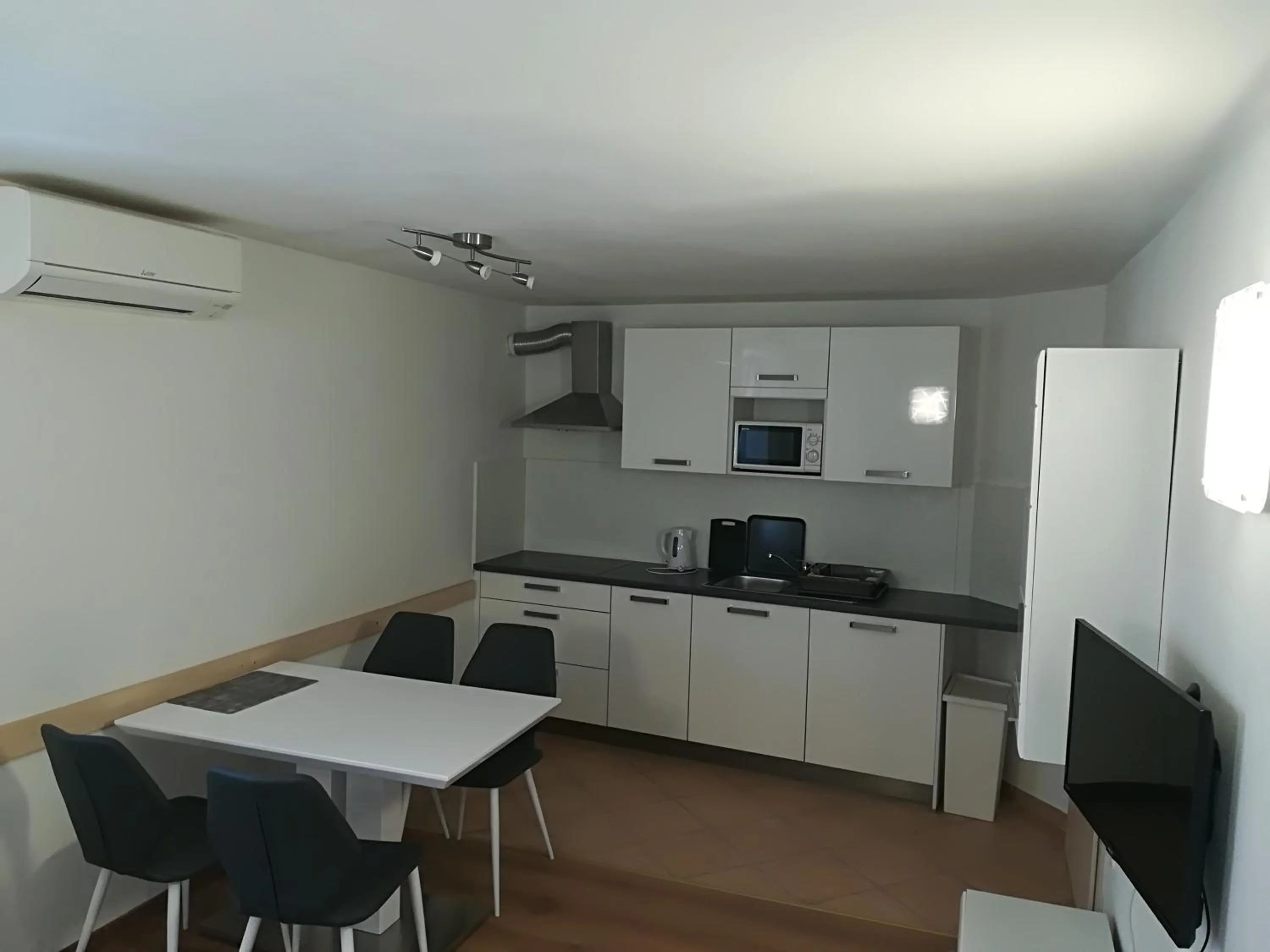 Top Line Apartments