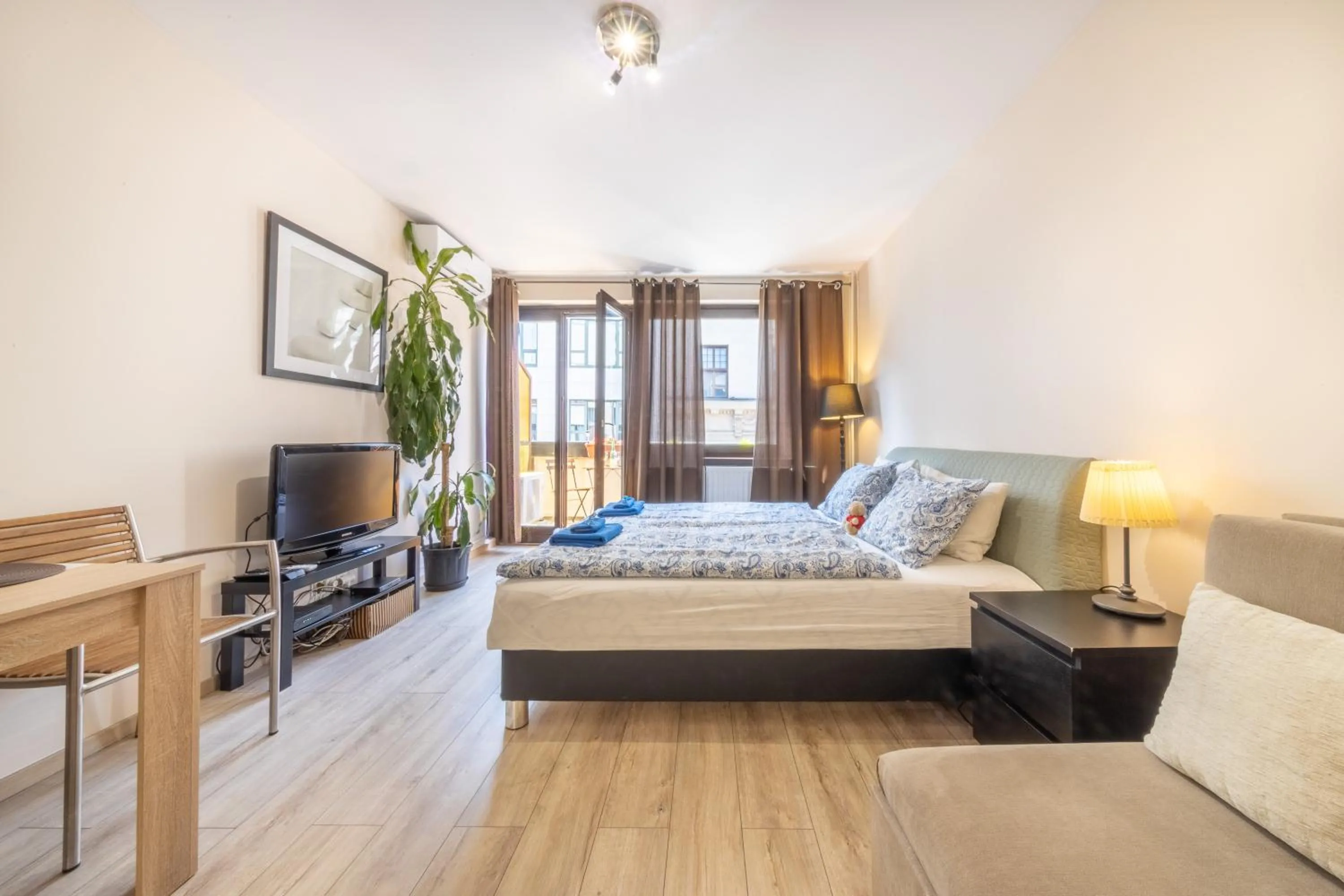 Gloria Apartment