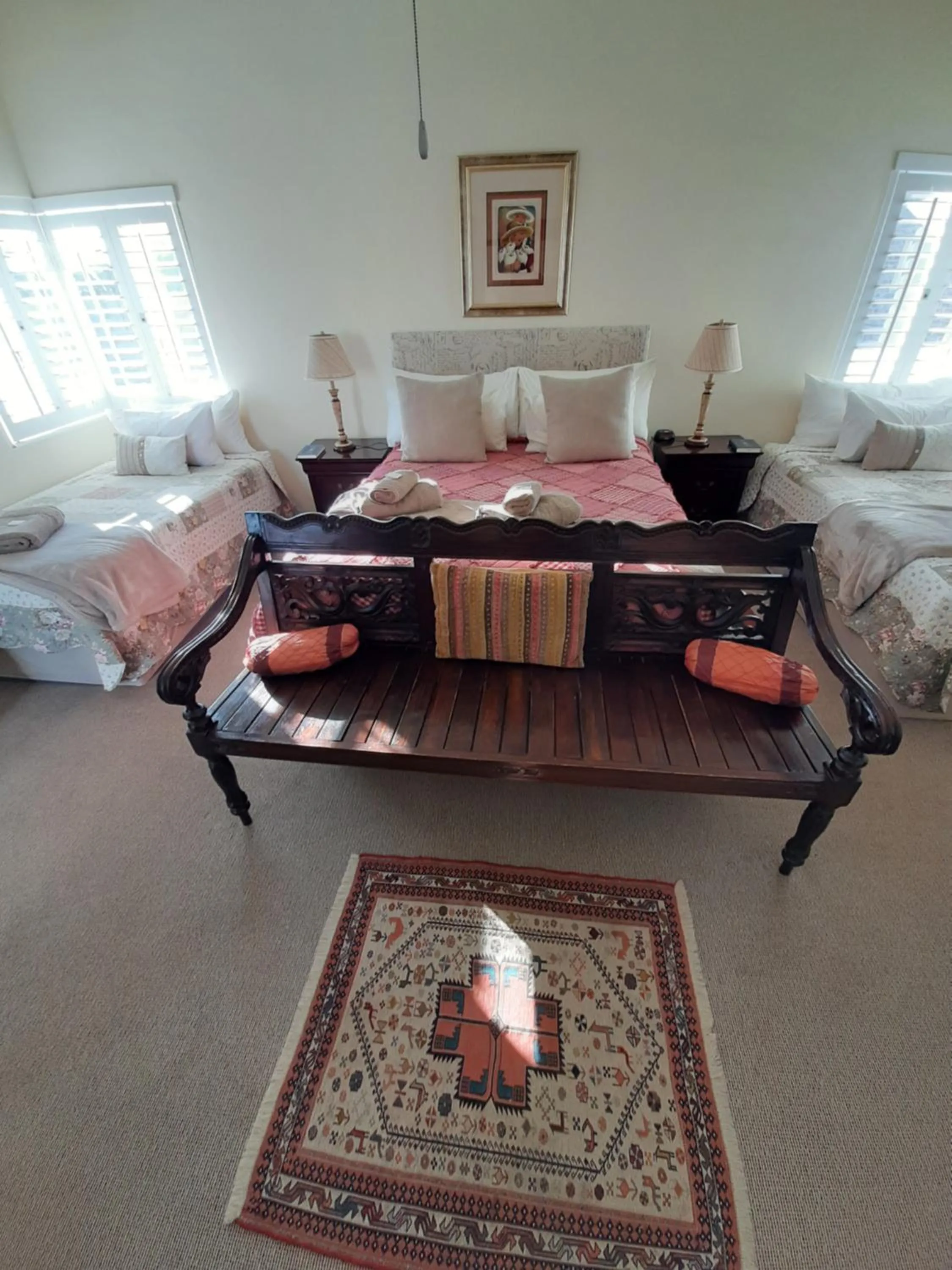 Photo of the whole room, Bed in Annies House