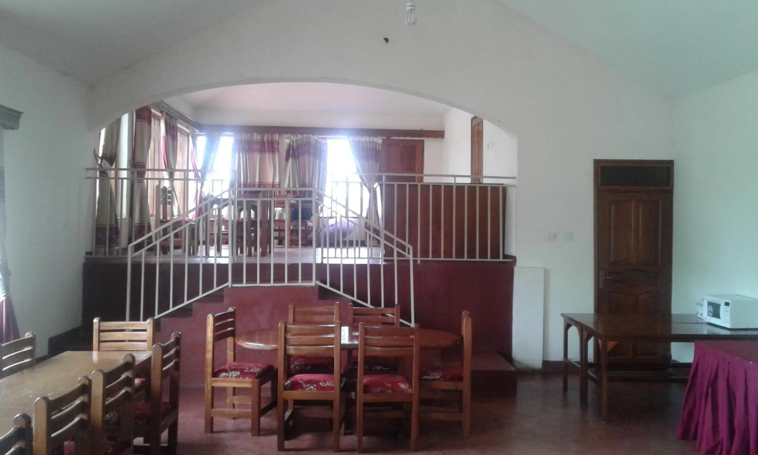 Seating area in Skyway Hotel