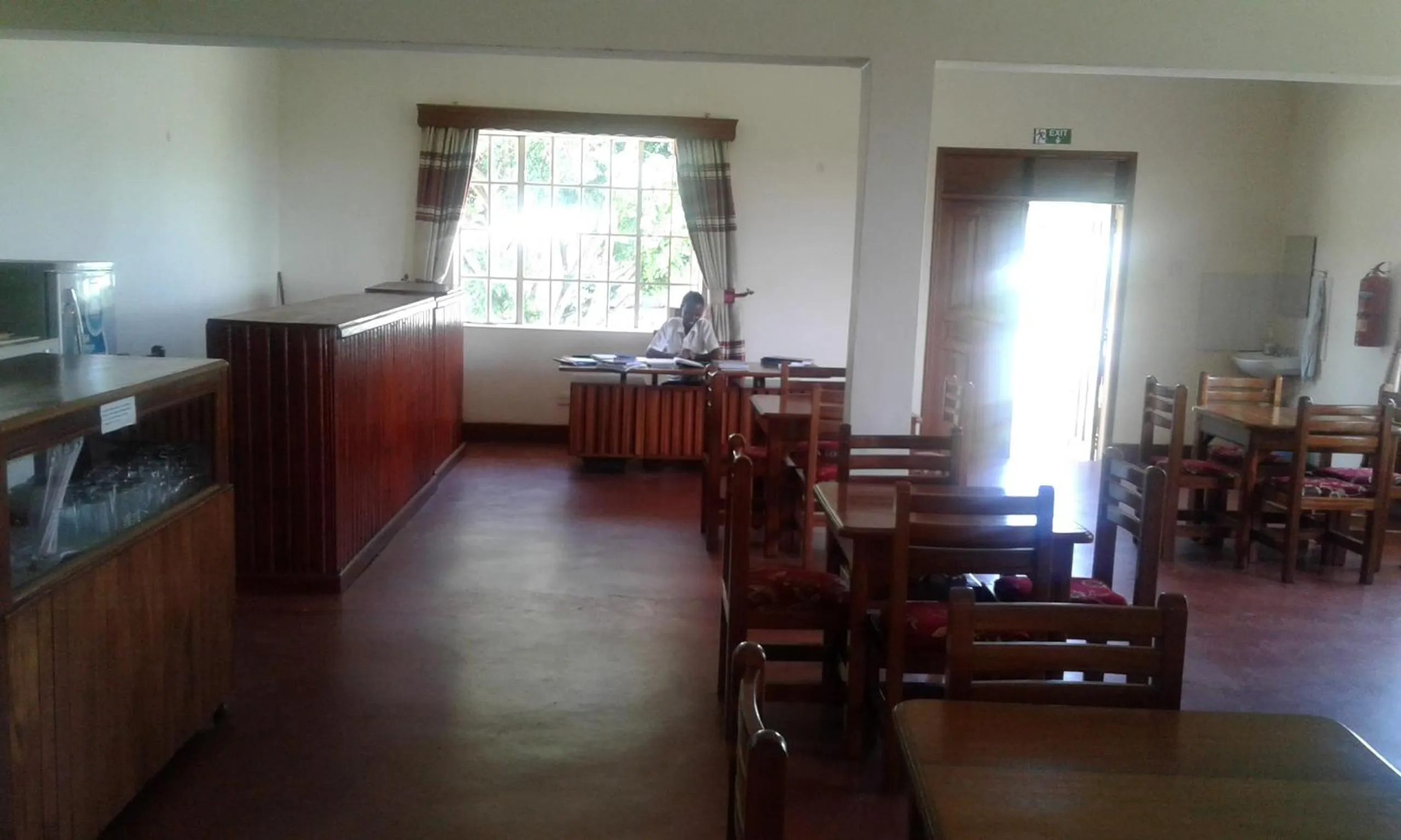 TV and multimedia in Skyway Hotel