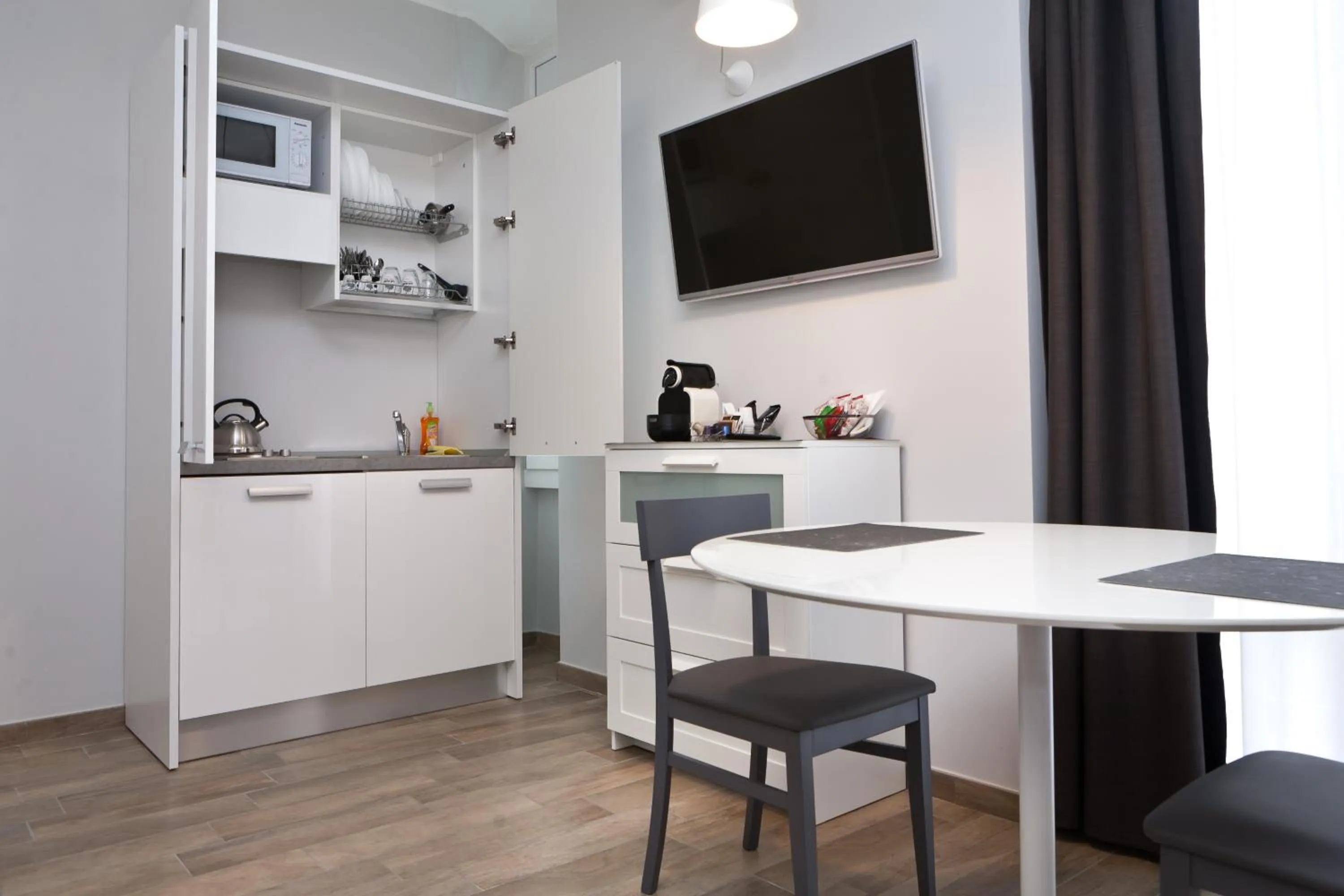 Food and drinks in Aparthotel Meneghino