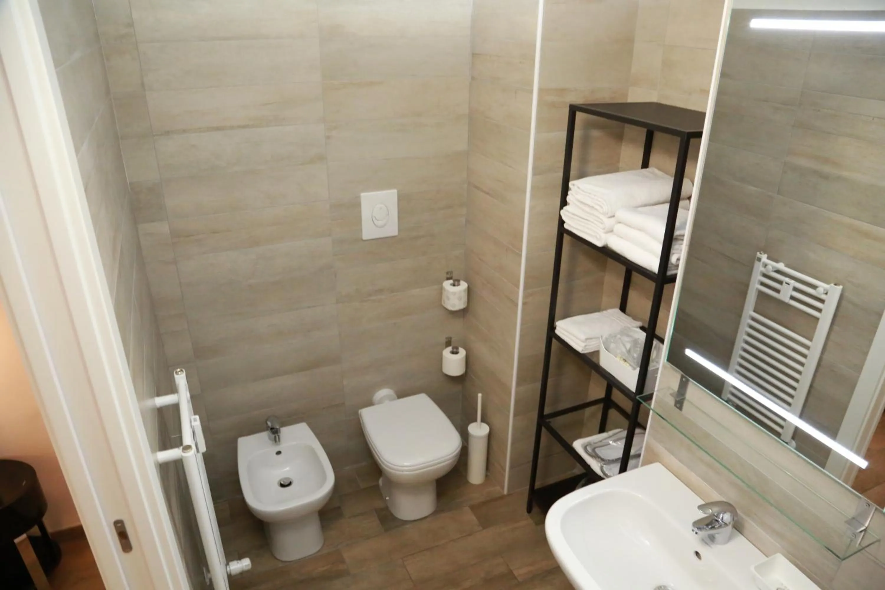 Toilet in Aparthotel Meneghino