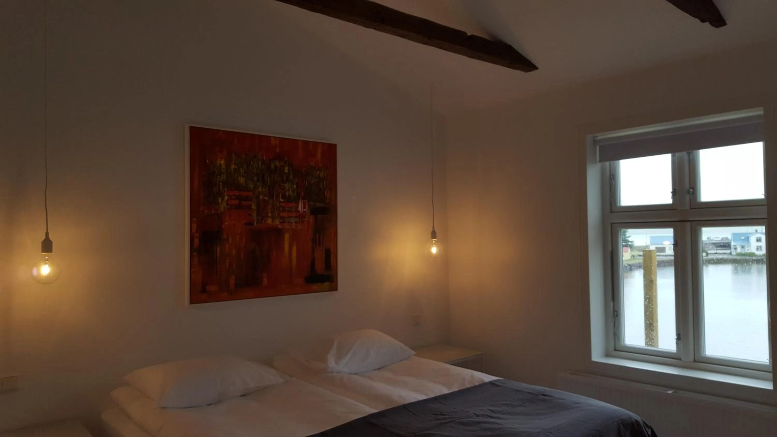 Day, Bed in Við Lónið Guesthouse