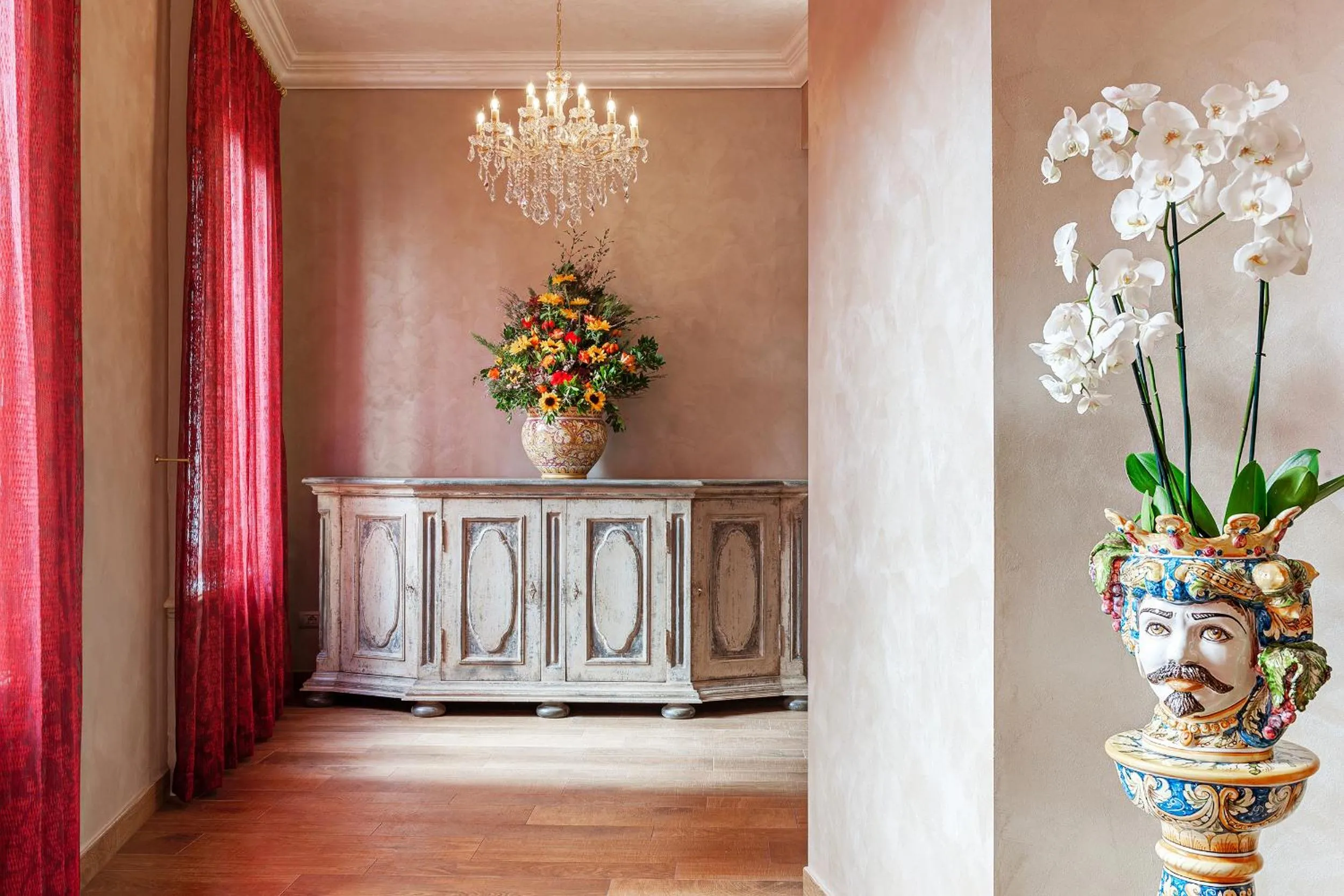 Area and facilities in Relais Empire