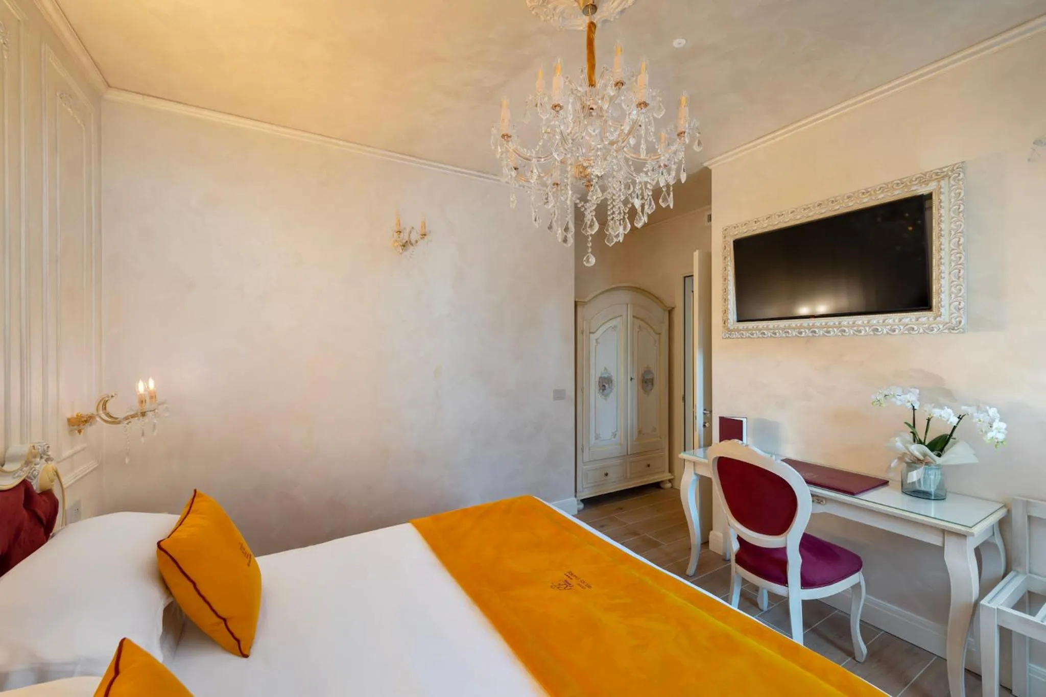 Bedroom, Bed in Relais Empire