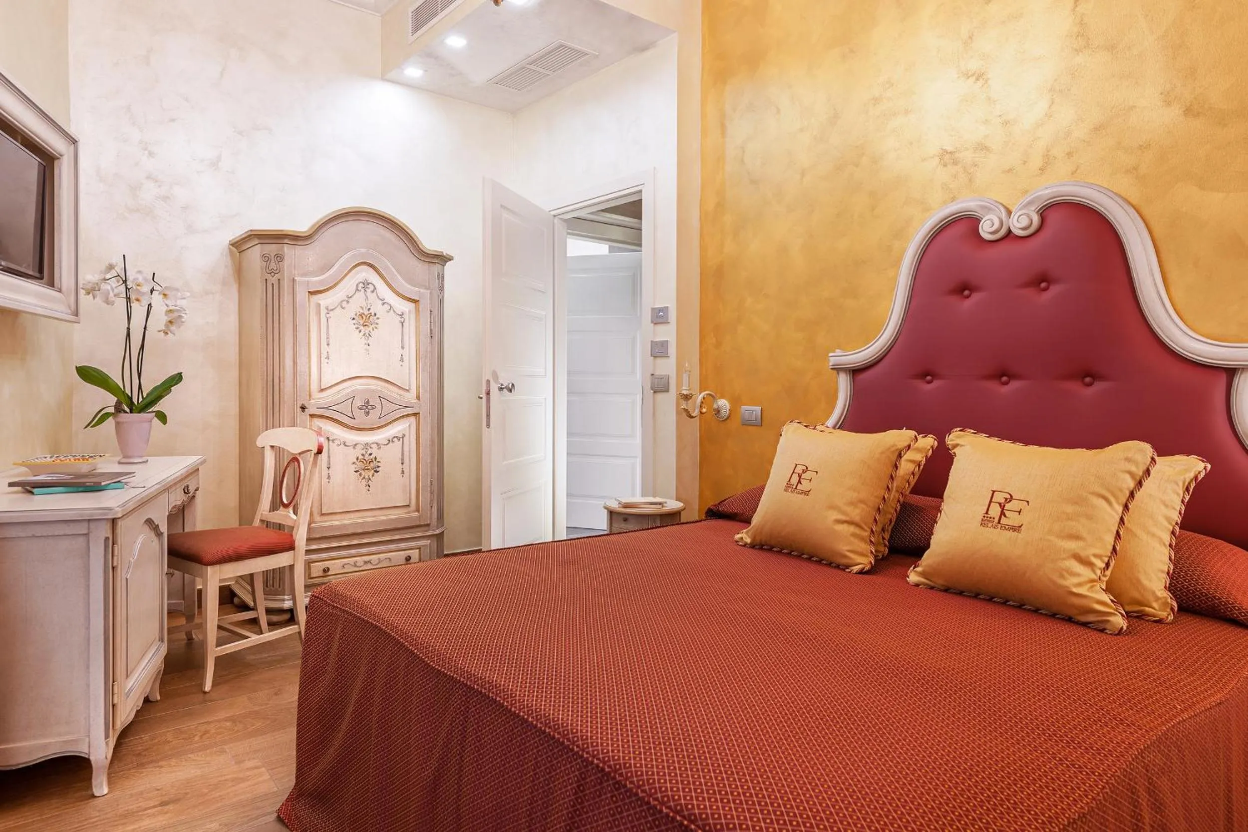 Bedroom, Bed in Relais Empire