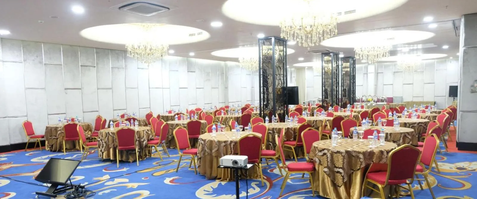 Meeting/conference room in Sapphire Sky Hotel & Conference