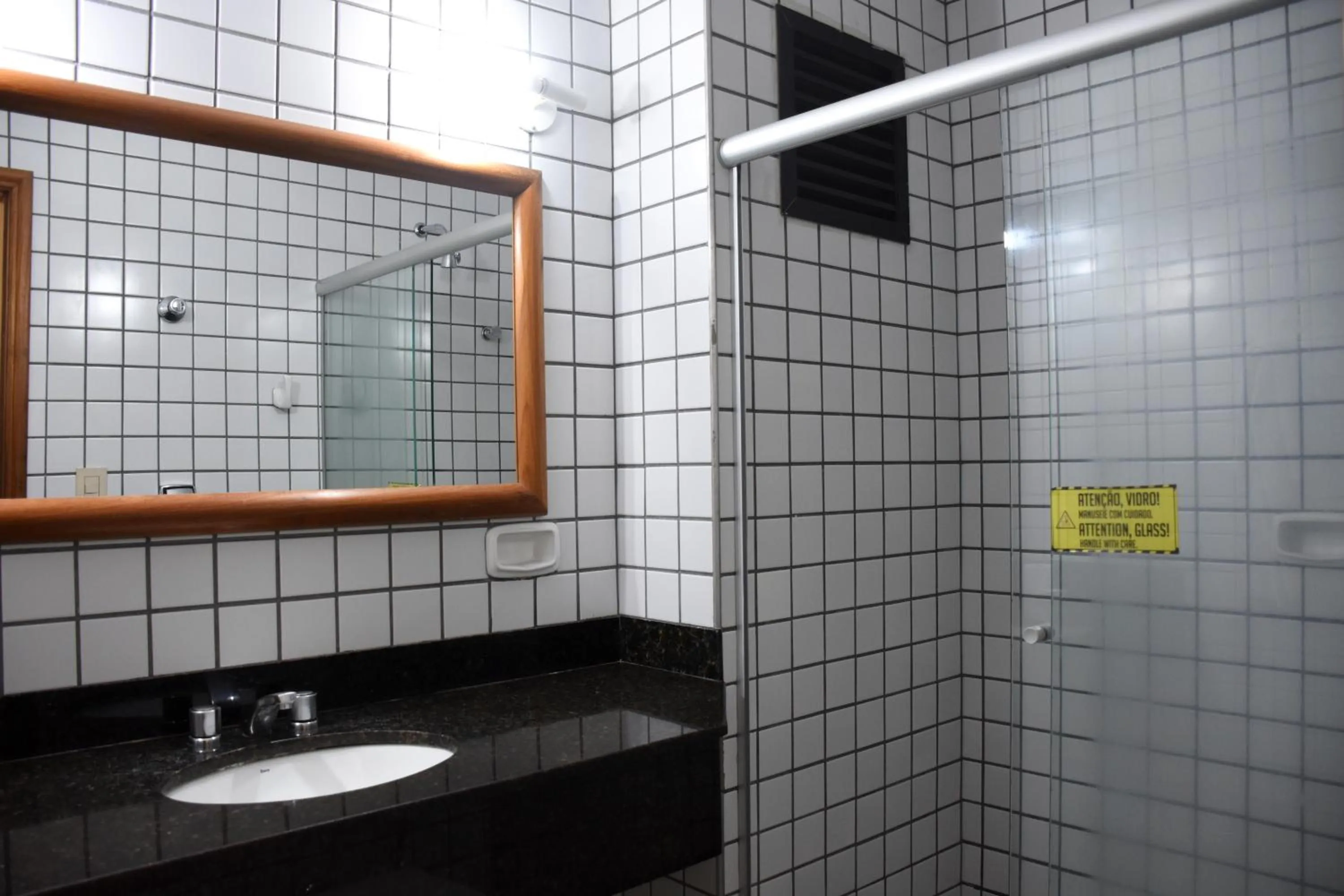 Bathroom in Hotel Grão Para