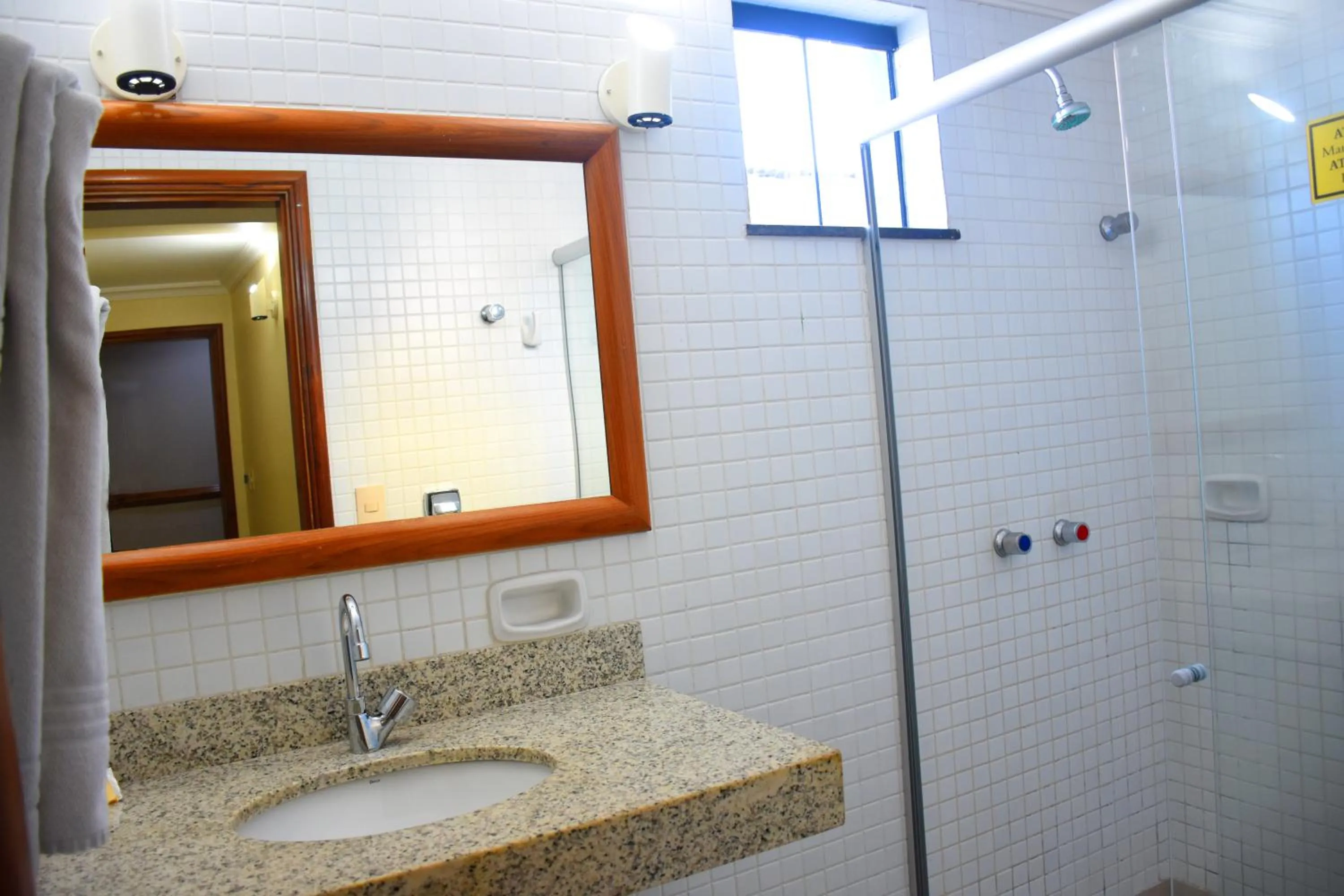 Bathroom in Hotel Grão Para