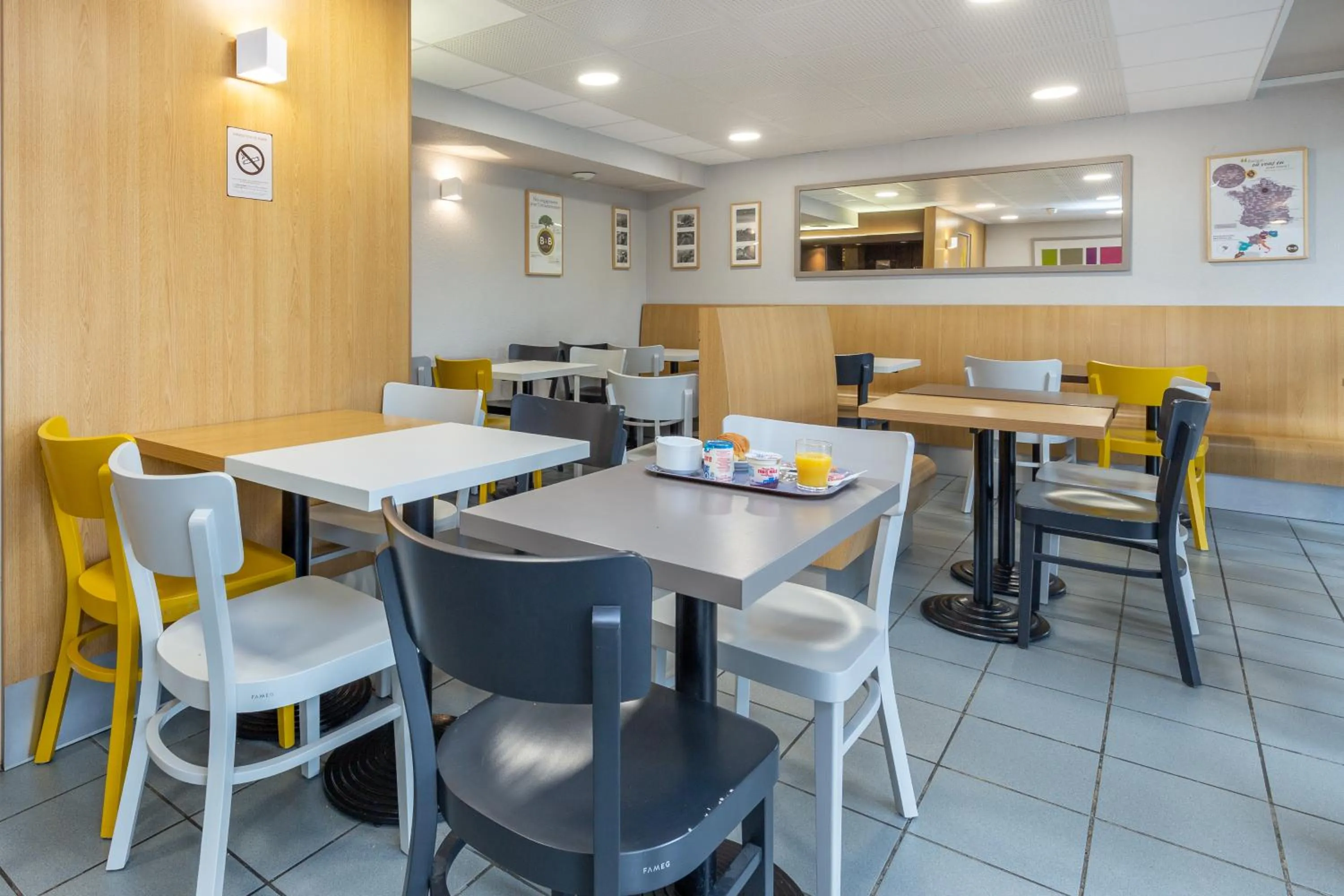 Buffet breakfast in B&B HOTEL Bayonne