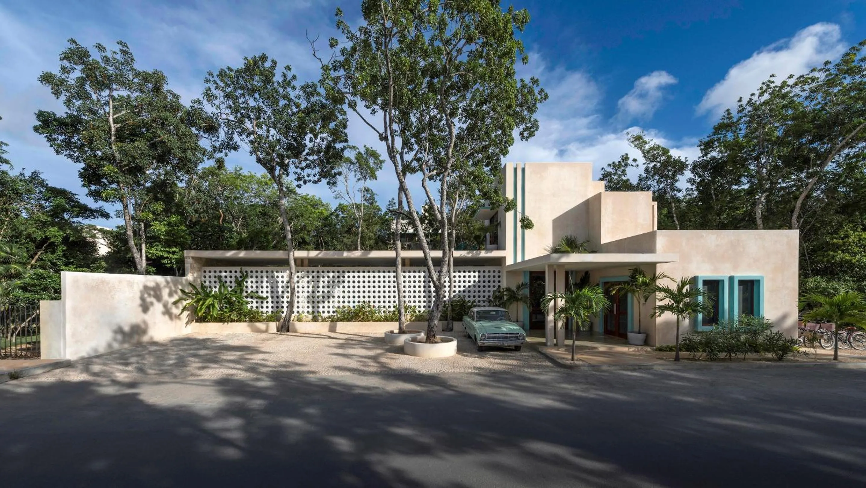 Facade/entrance in Hotel Tiki Tiki Tulum