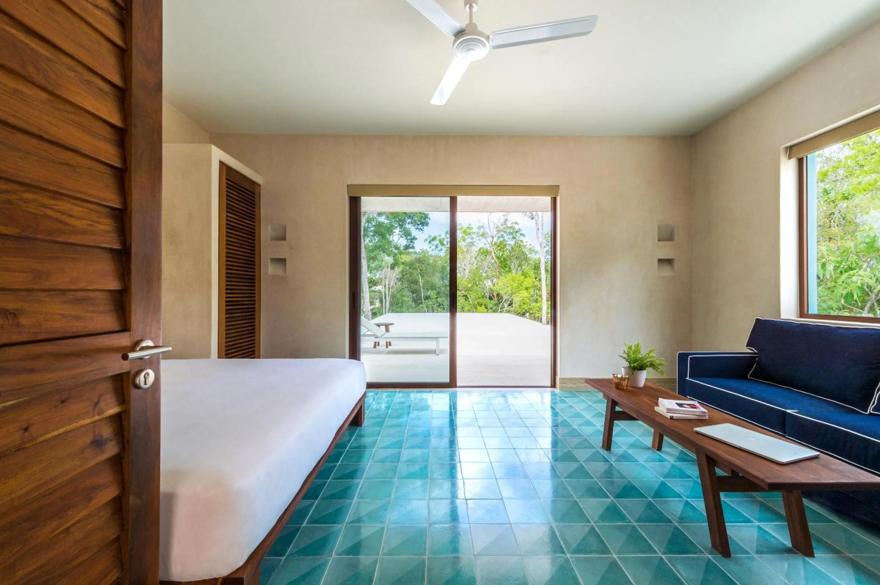 Balcony/Terrace, Bed in Hotel Tiki Tiki Tulum