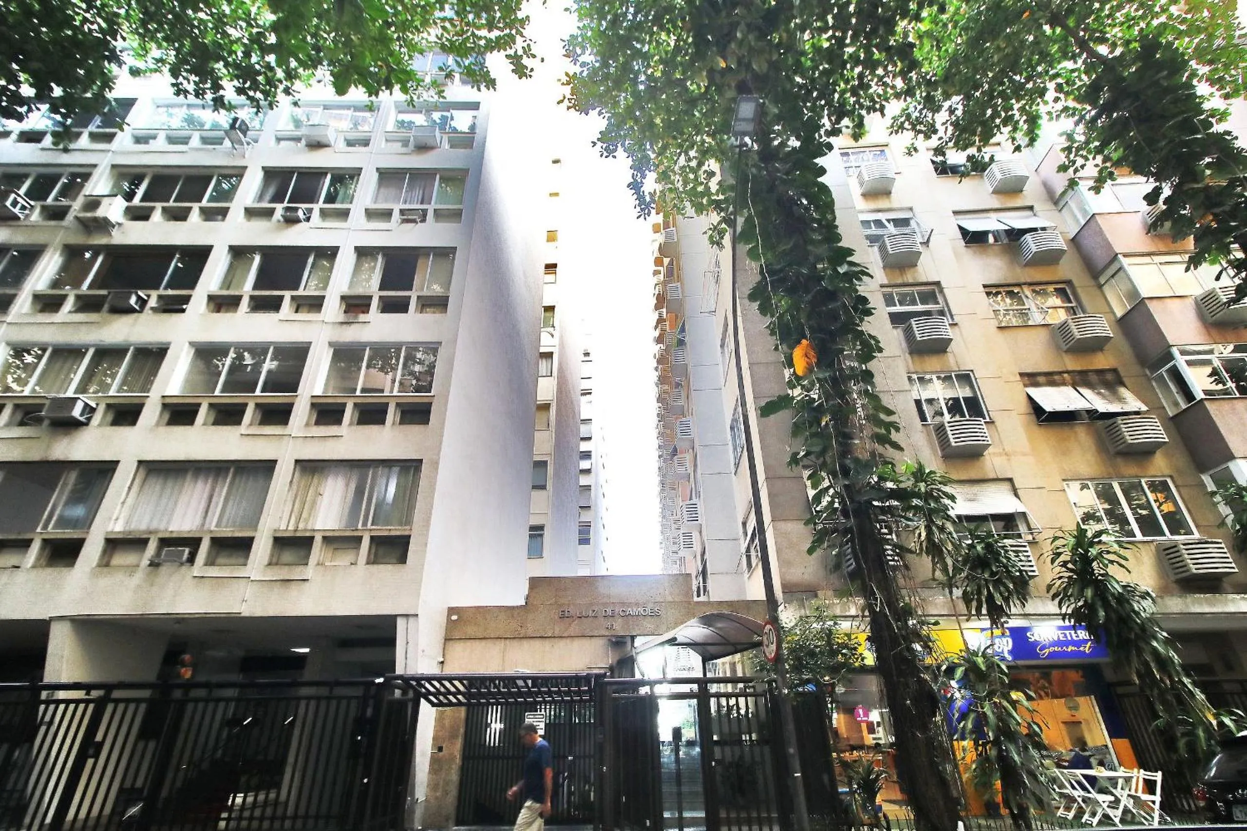 Facade/entrance in Rio Spot Atlantica 2440