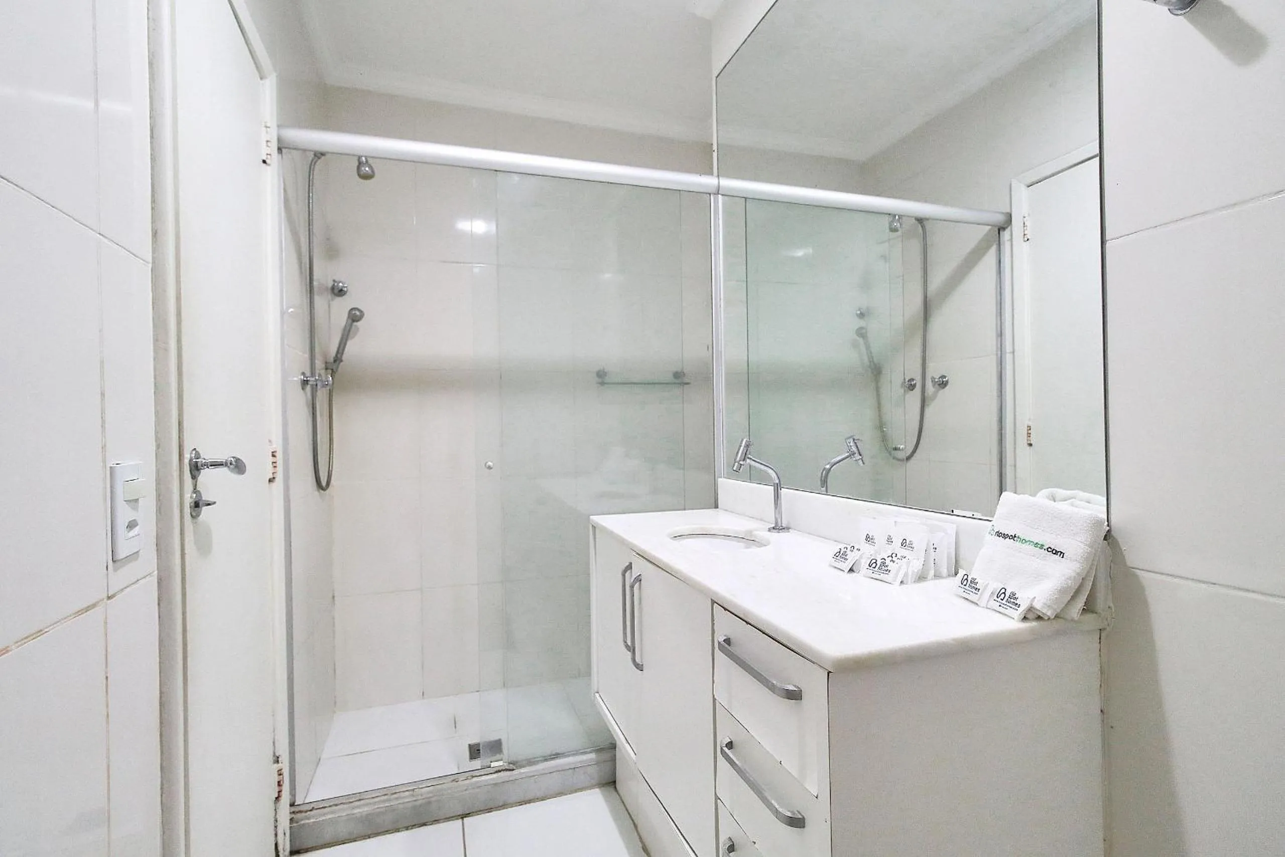 Toilet in Rio Spot Atlantica 2440