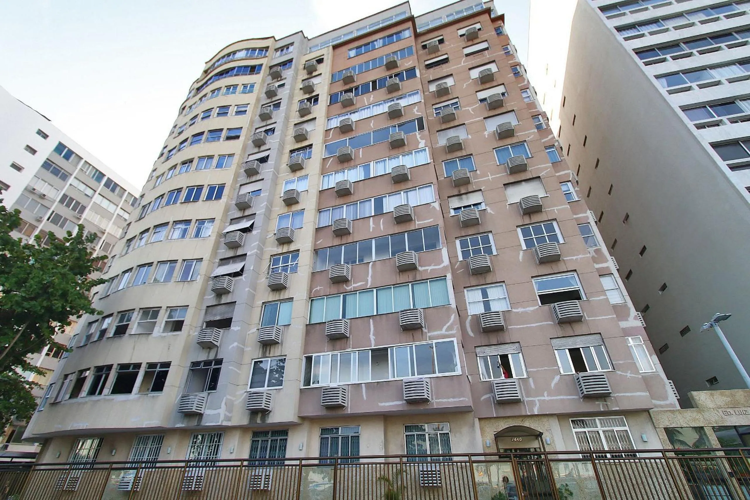 Facade/entrance in Rio Spot Atlantica 2440