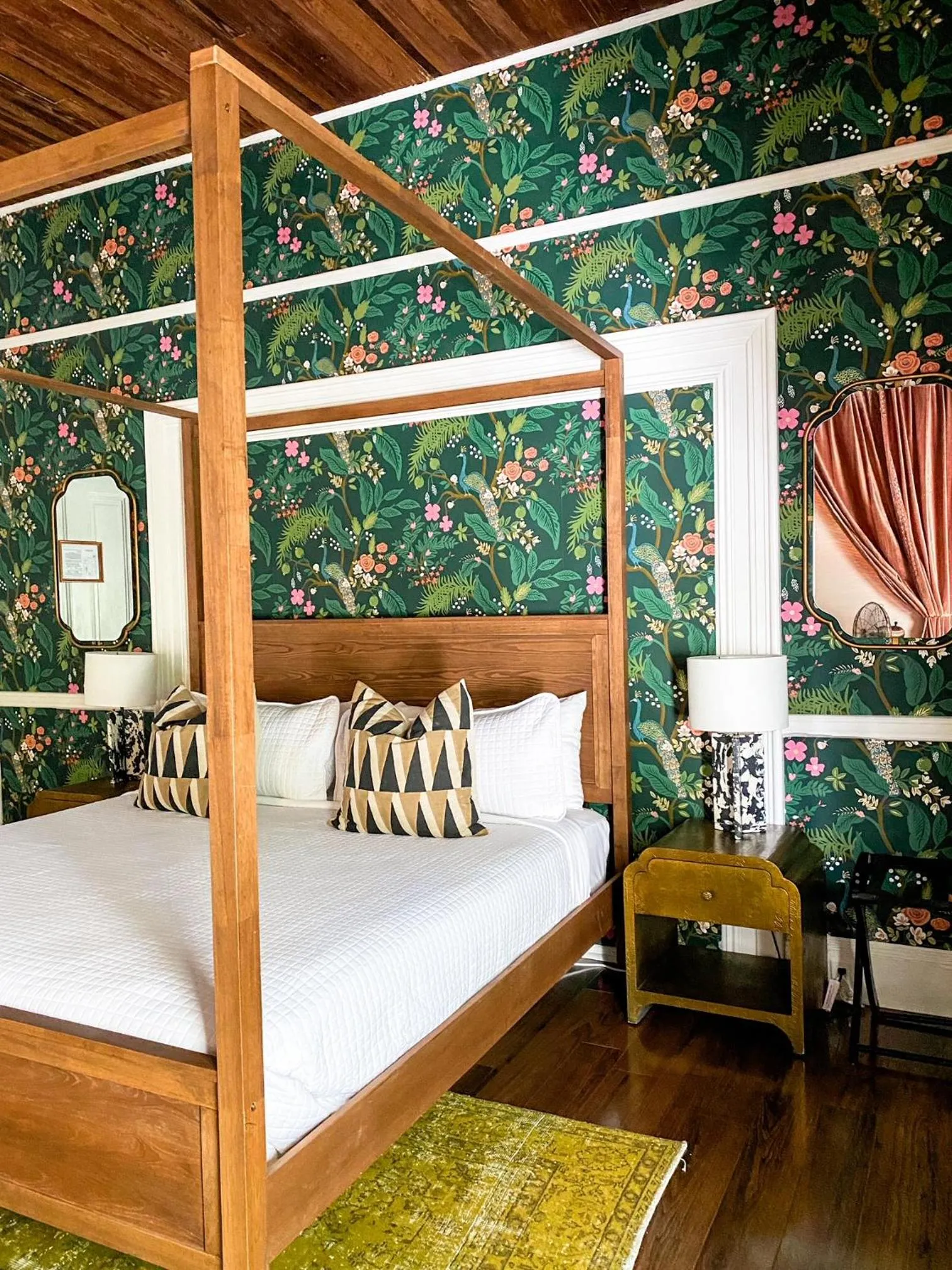 Bed in Marreros Guest Mansion - Adult Only