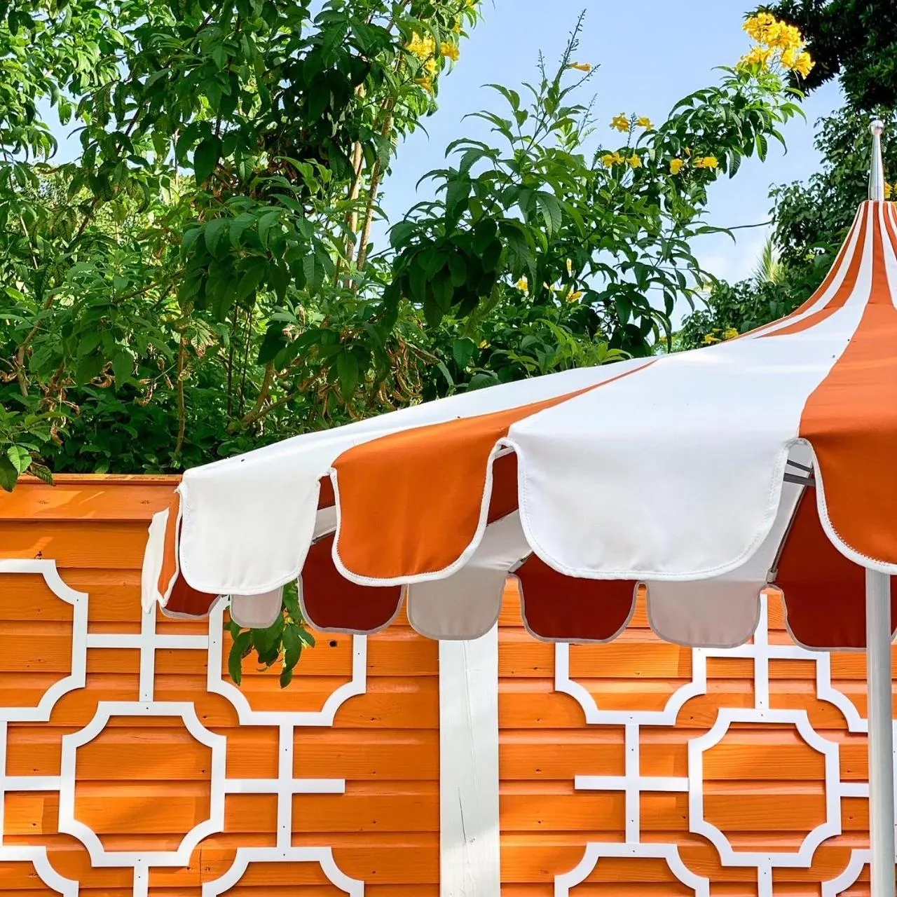 Garden in Marreros Guest Mansion - Adult Only