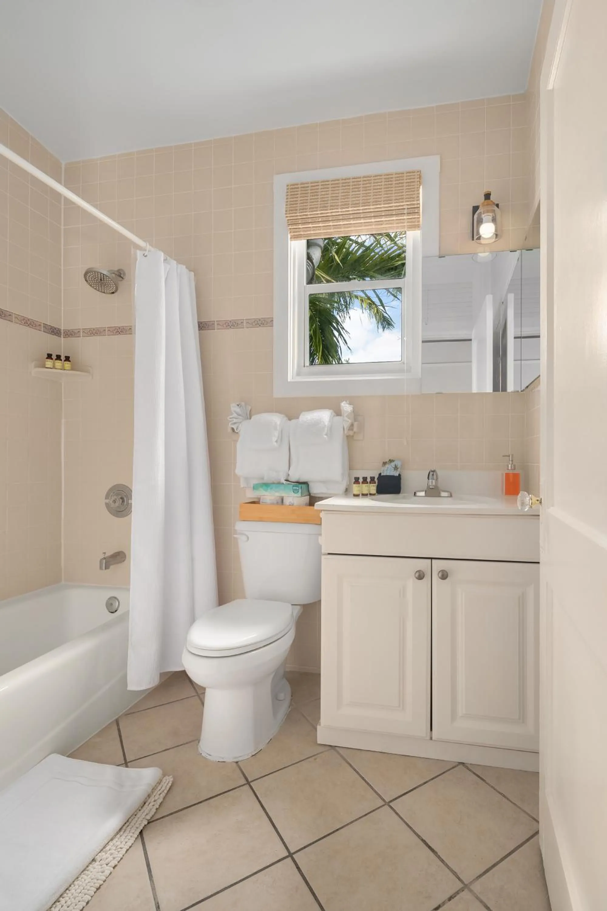 Bathroom in Marreros Guest Mansion - Adult Only