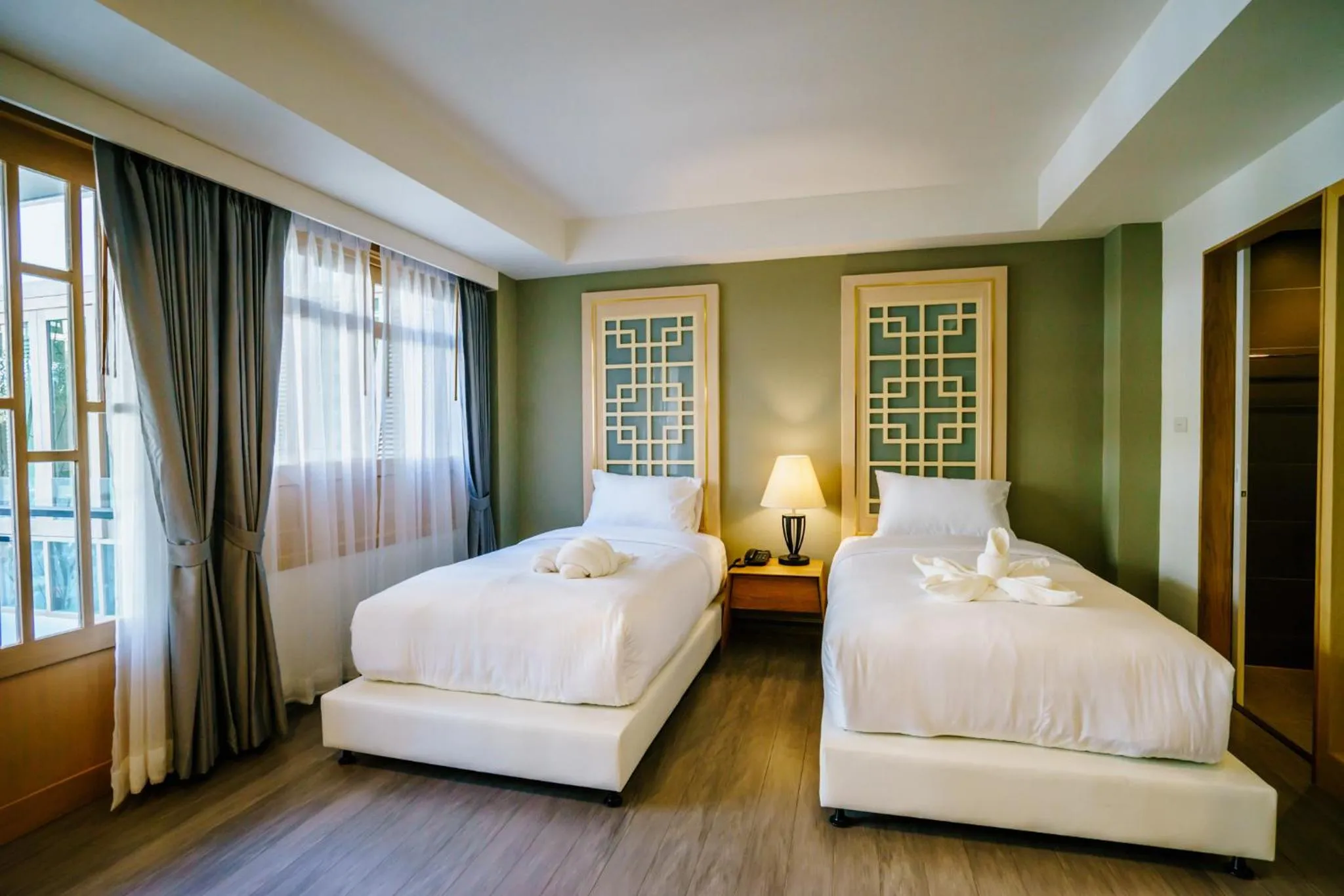 Bed in Moon Dragon Hotel