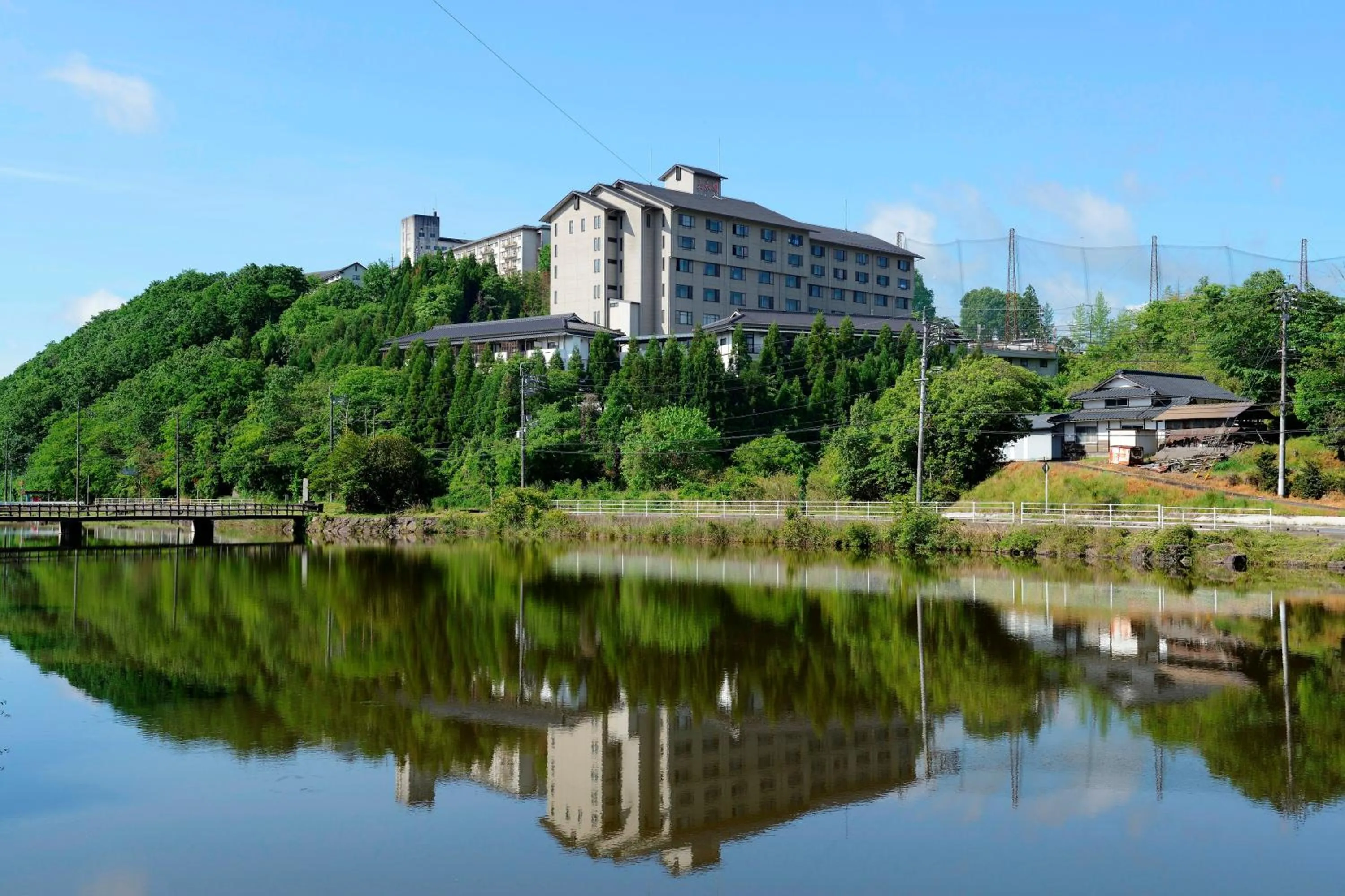 Facade/entrance in Yunogo Onsen HOTEL YUNOMORI BISYUNKAKU