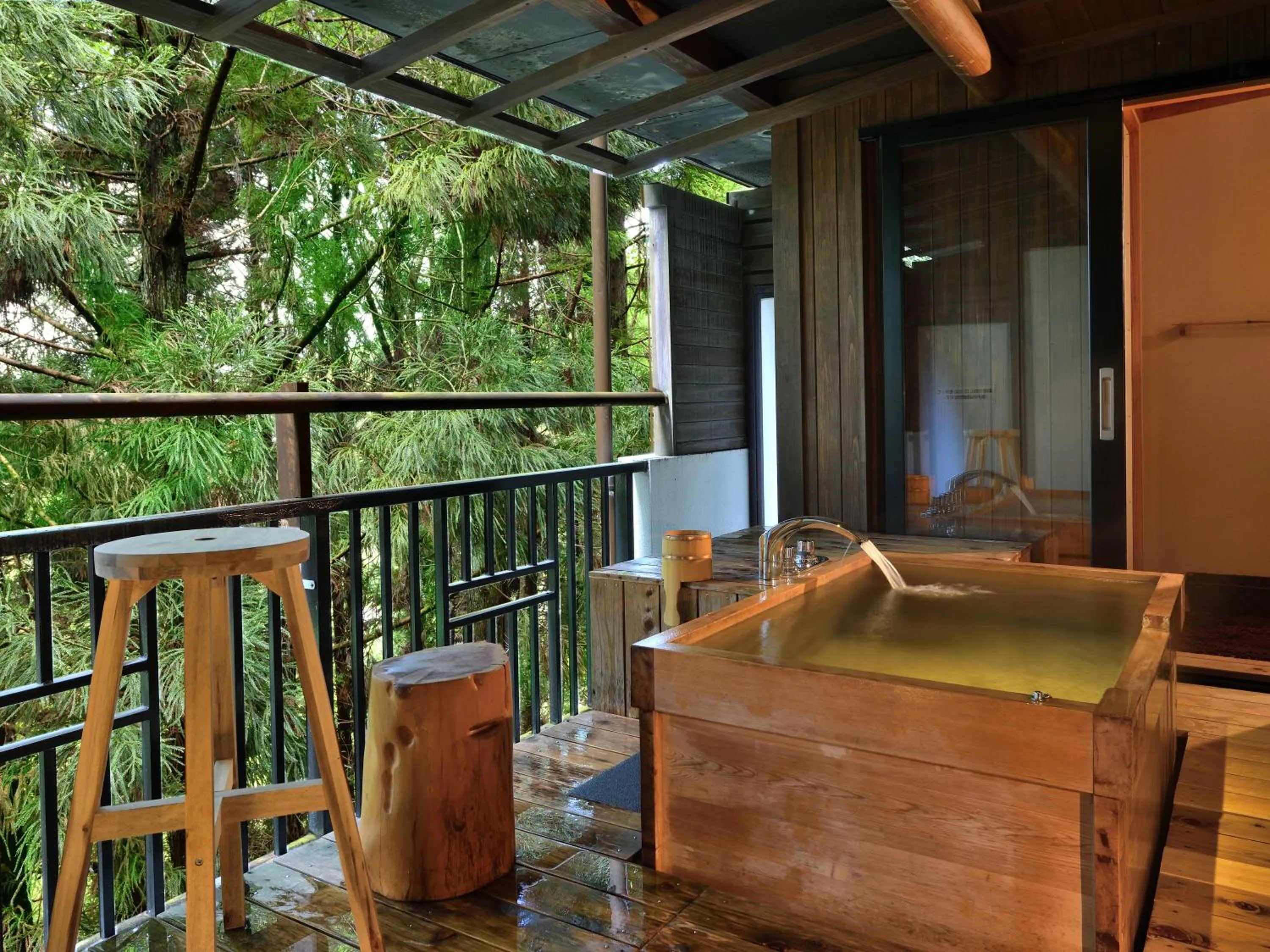 View (from property/room) in Yunogo Onsen HOTEL YUNOMORI BISYUNKAKU