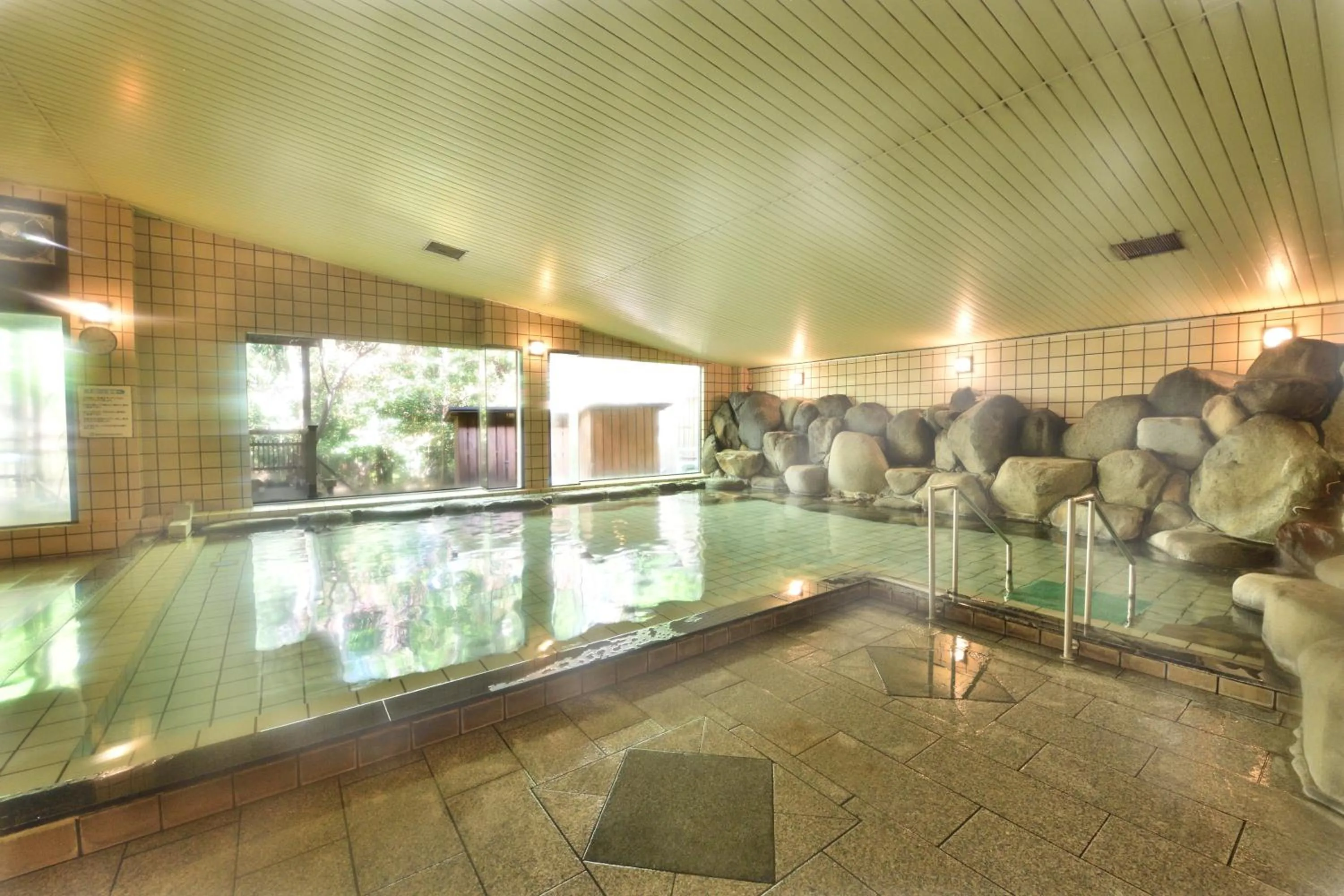 Hot Spring Bath in Yunogo Onsen HOTEL YUNOMORI BISYUNKAKU