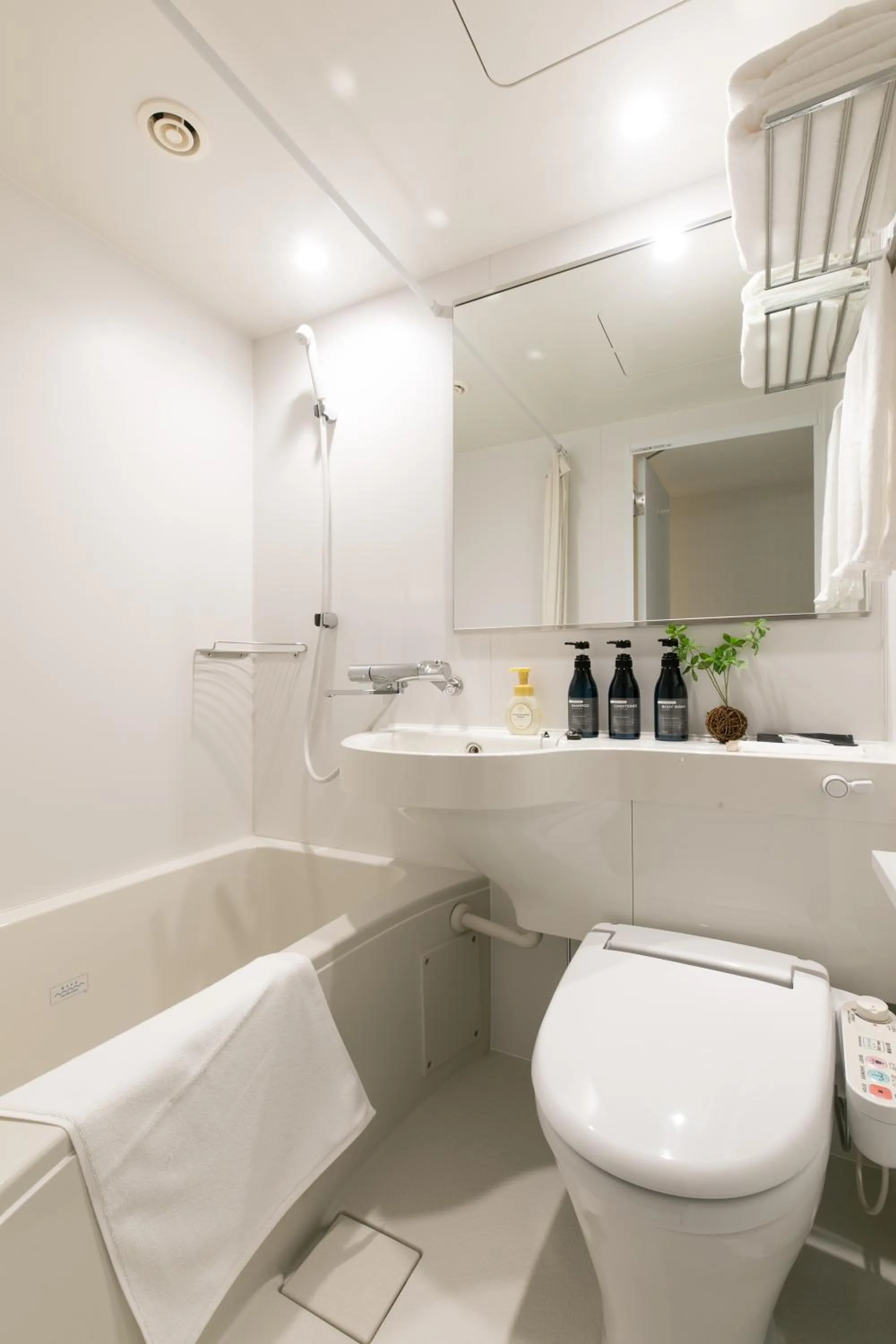 Toilet in Hotel Silk Tree Nagoya