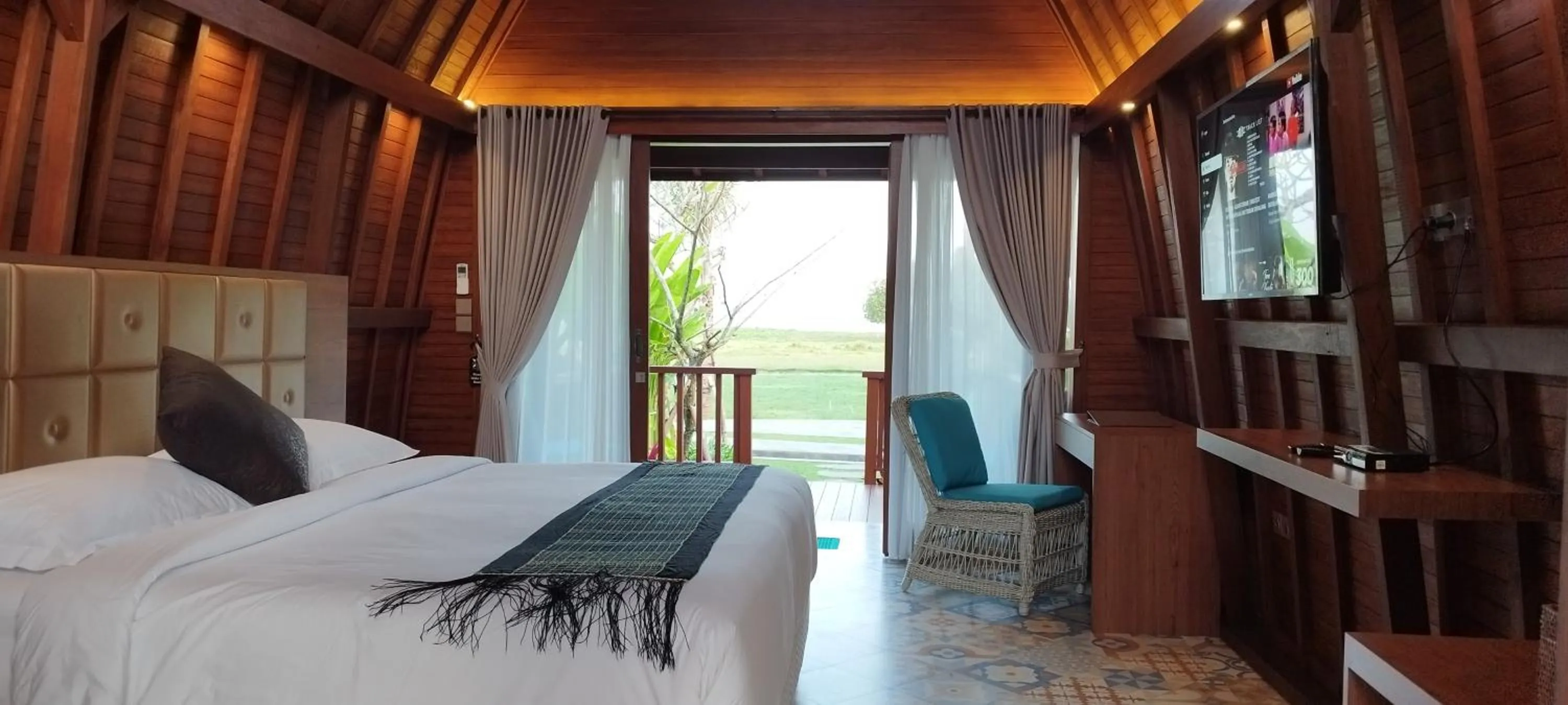 Bed in Kori Maharani Villas & Resort