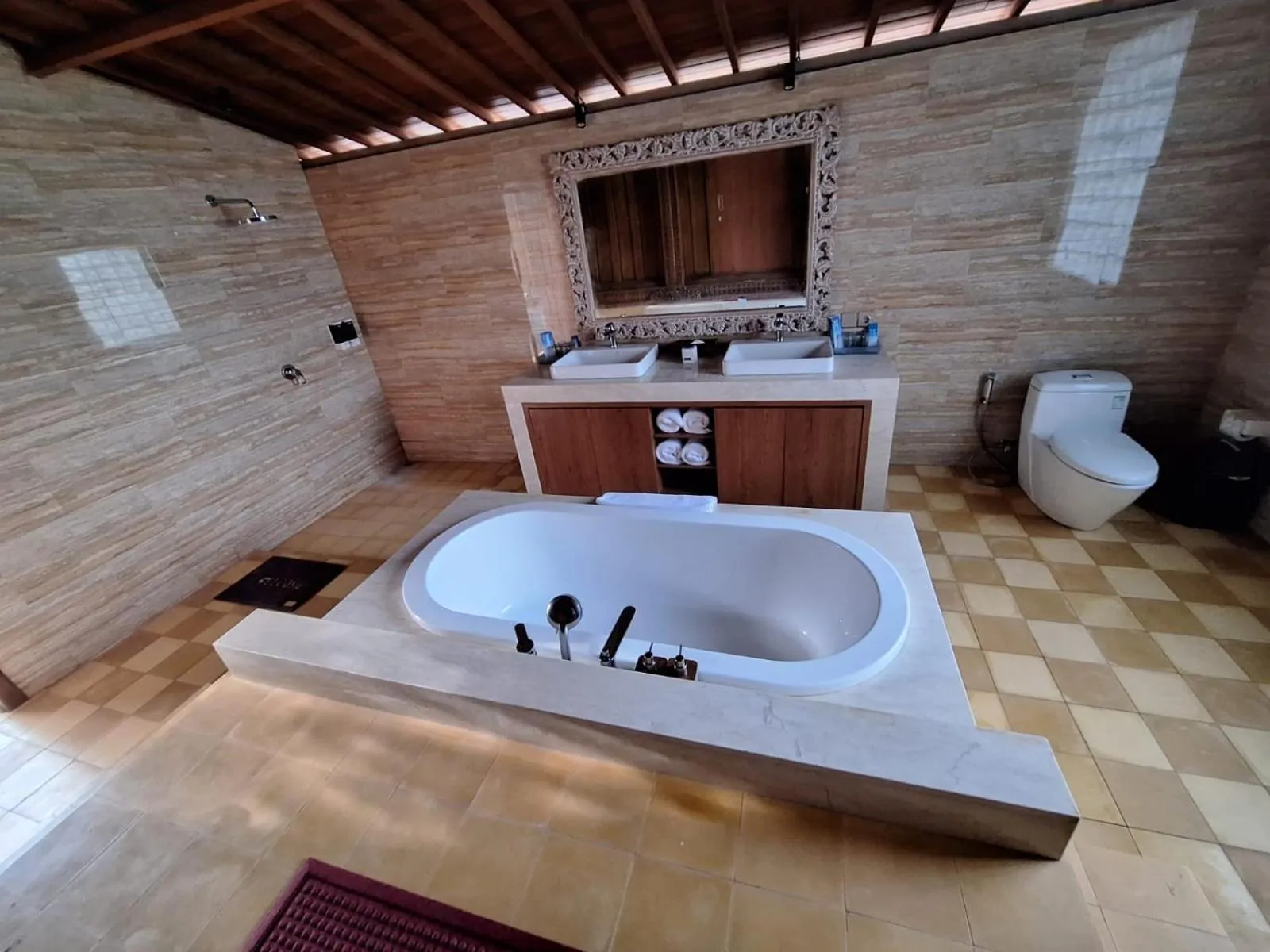 Bathroom in Kori Maharani Villas & Resort