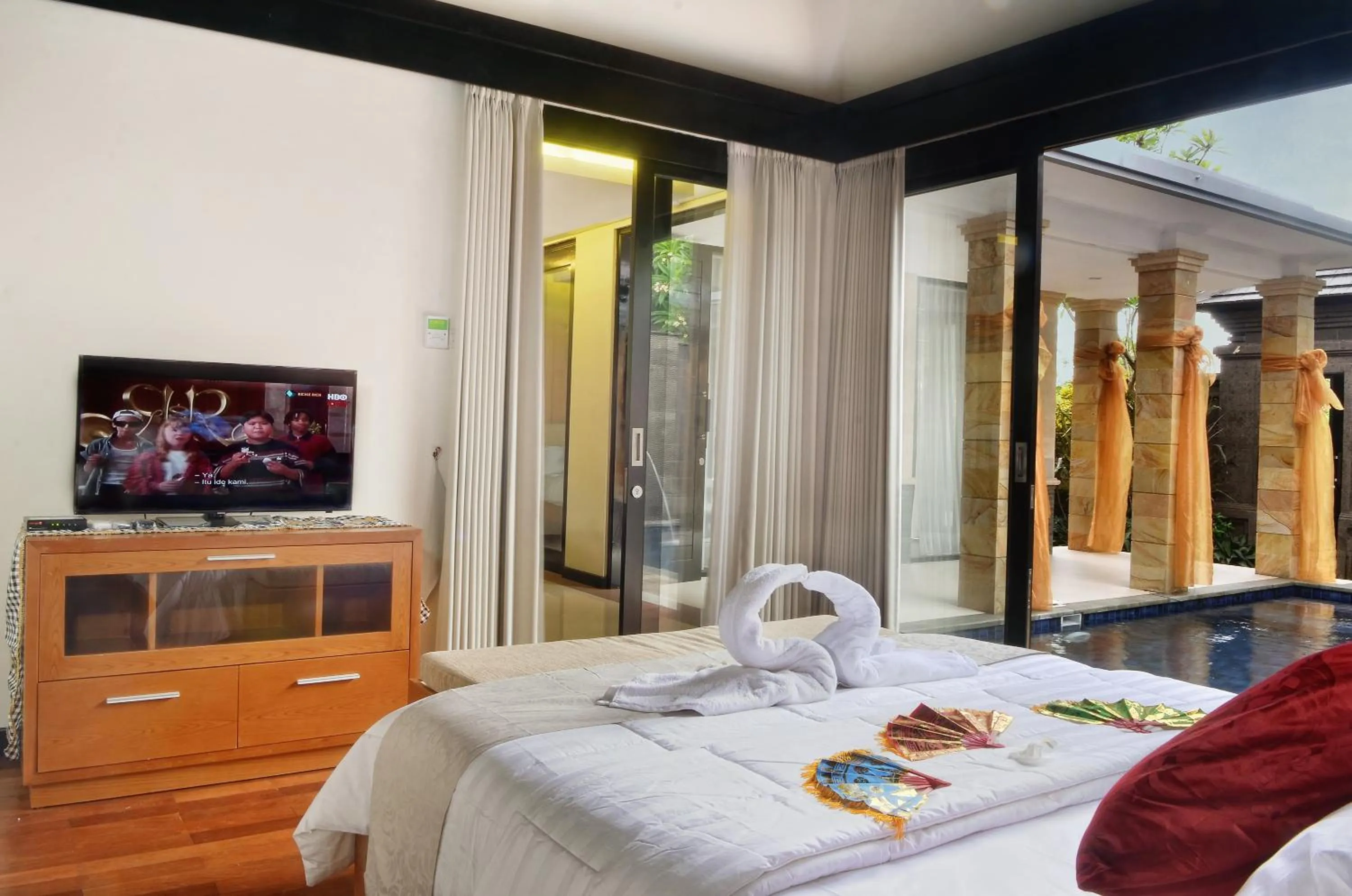 Balcony/Terrace, Bed in Kori Maharani Villas & Resort