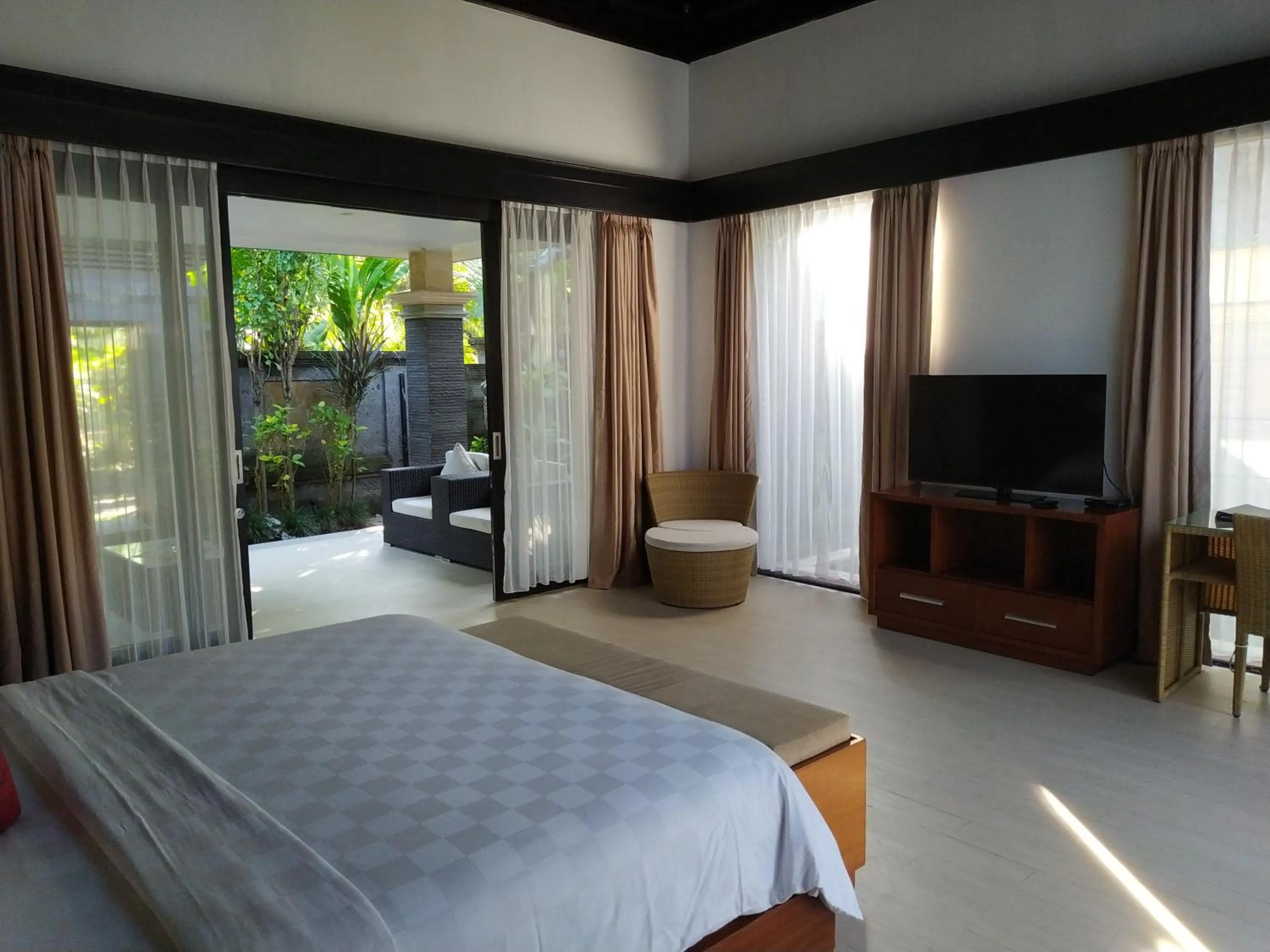 bidet, Bed in Kori Maharani Villas & Resort