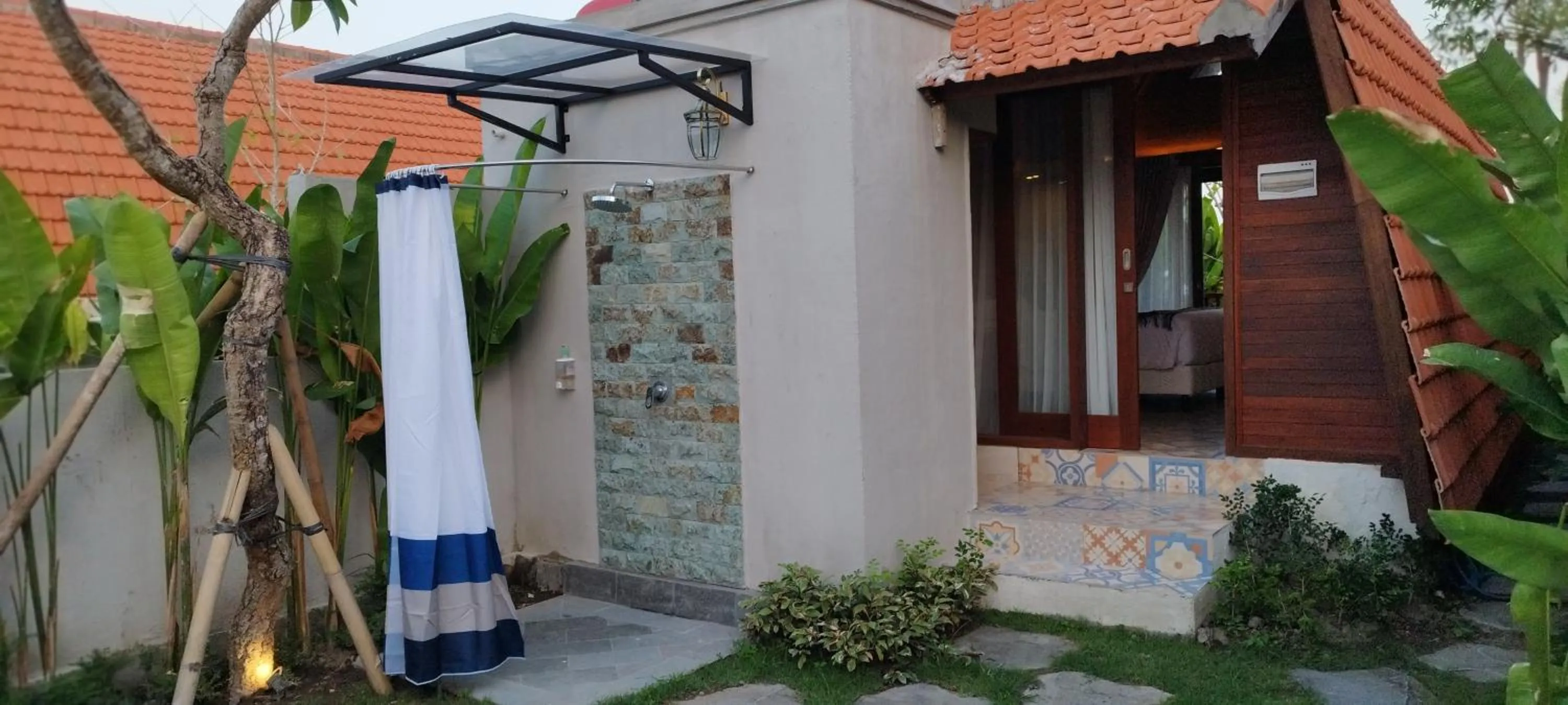 Shower in Kori Maharani Villas & Resort