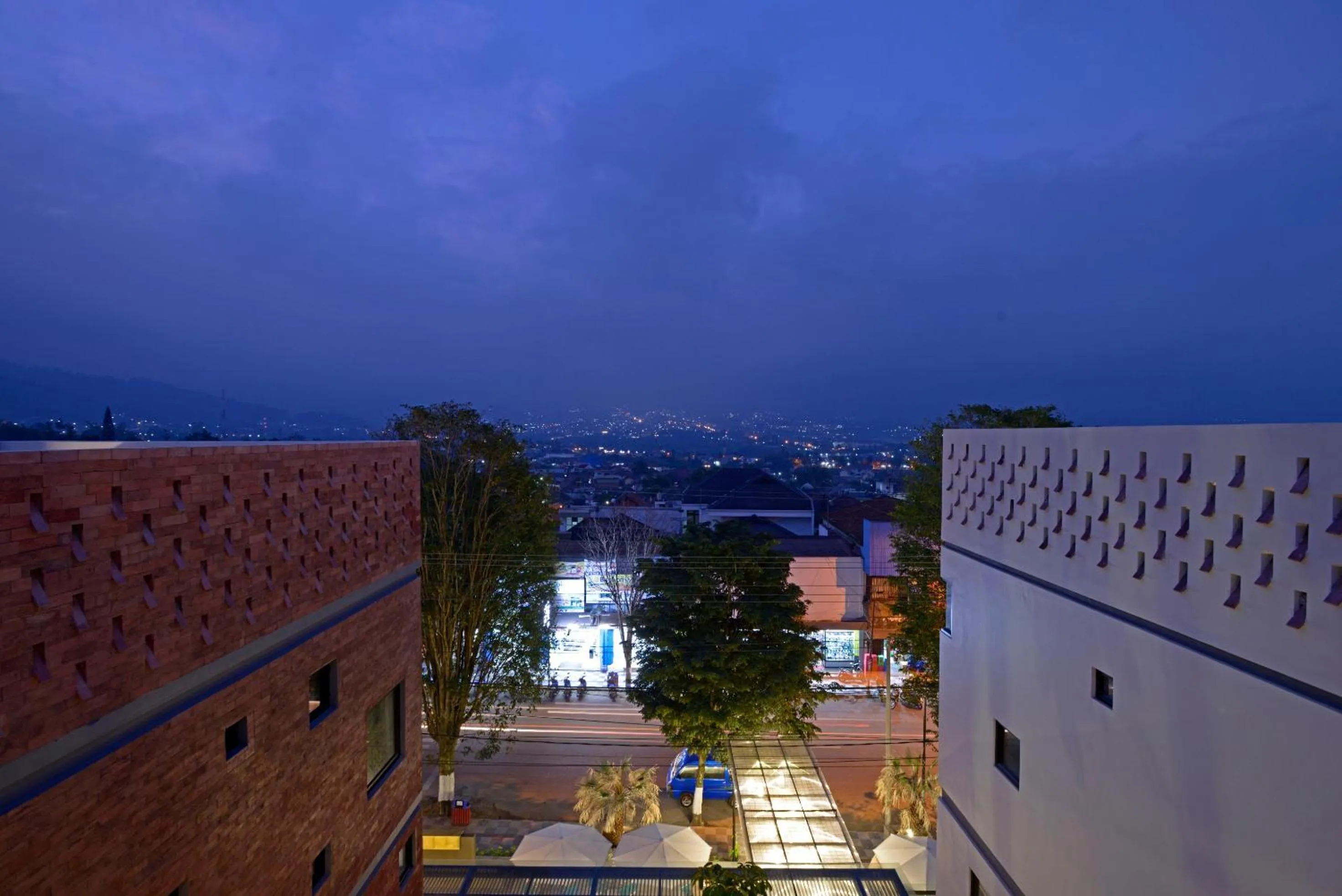 City view in Arjuna Hotel Batu City