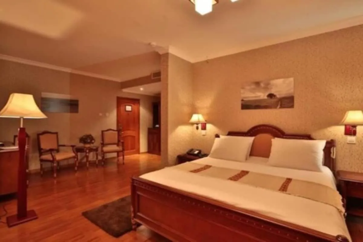 Bedroom, Bed in Abyssinia Renaissance Hotel