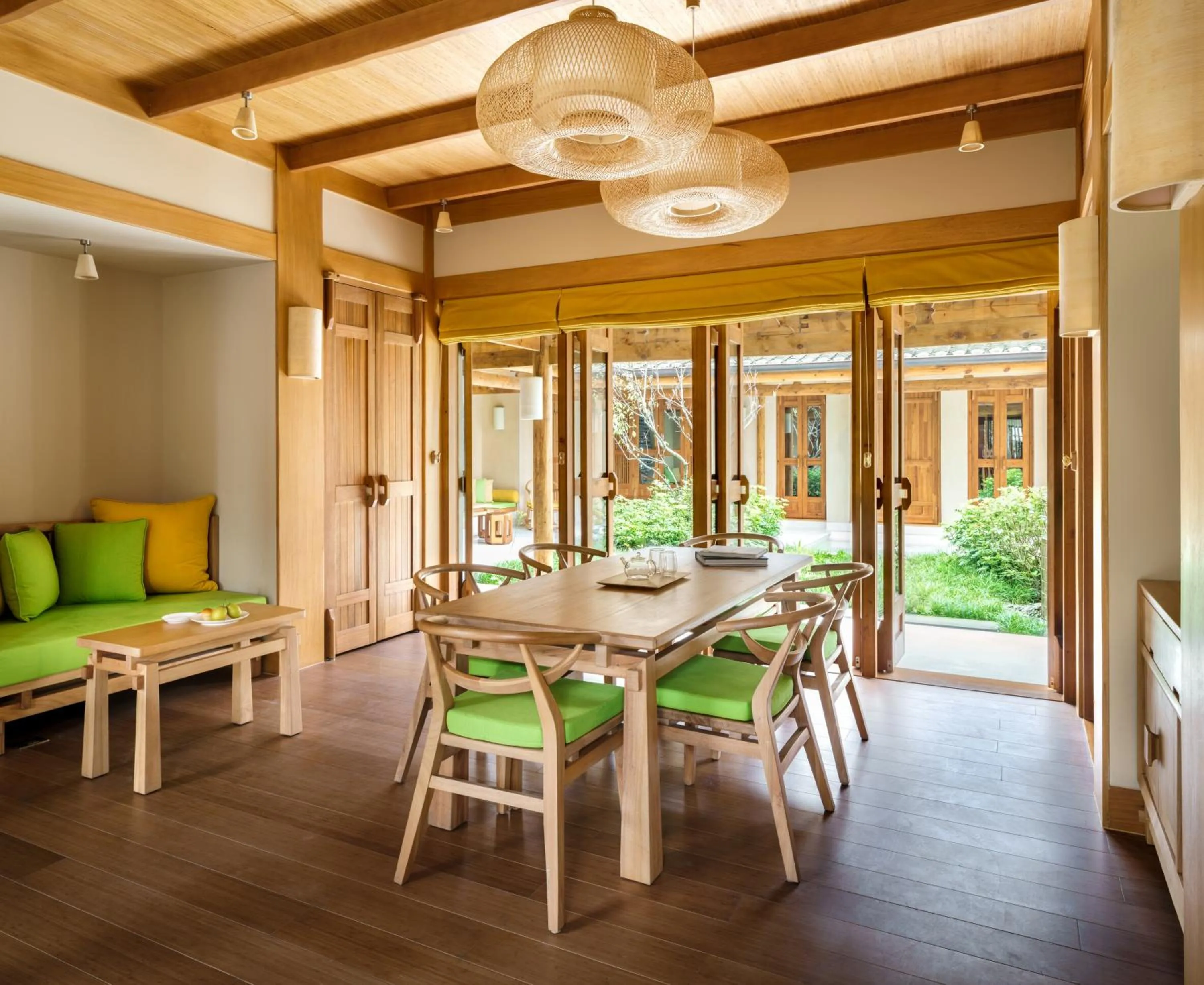 Living room in Six Senses Qing Cheng Mountain