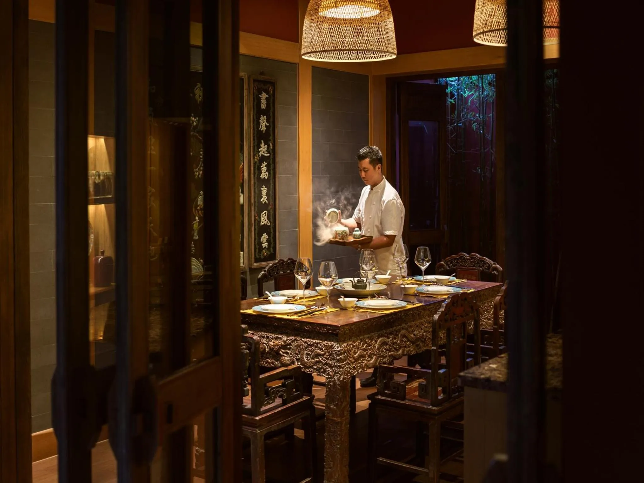 Staff in Six Senses Qing Cheng Mountain