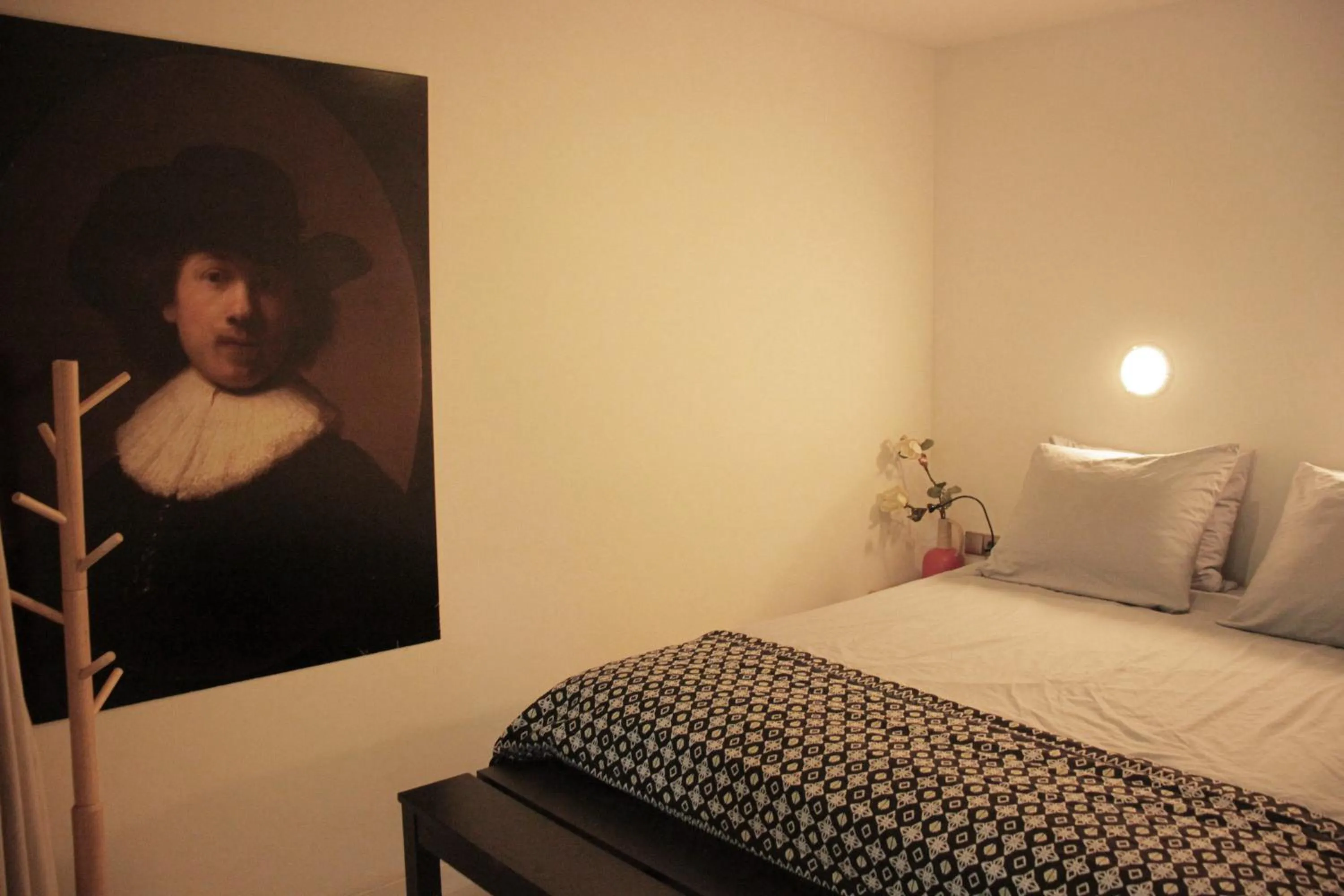 Bed in The Quay Amsterdam - FREE PARKING