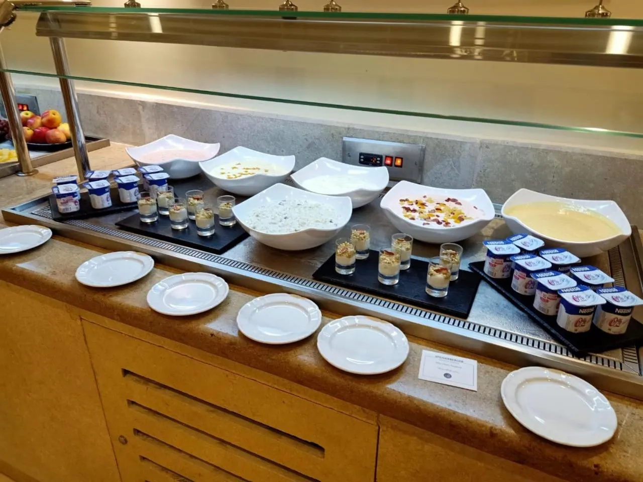 Food and drinks in Steigenberger Resort Achti