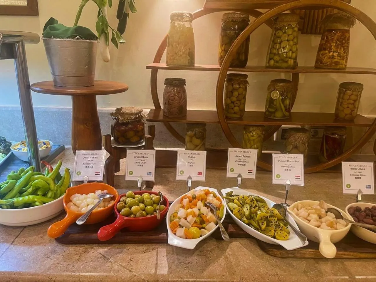 Food in Steigenberger Resort Achti