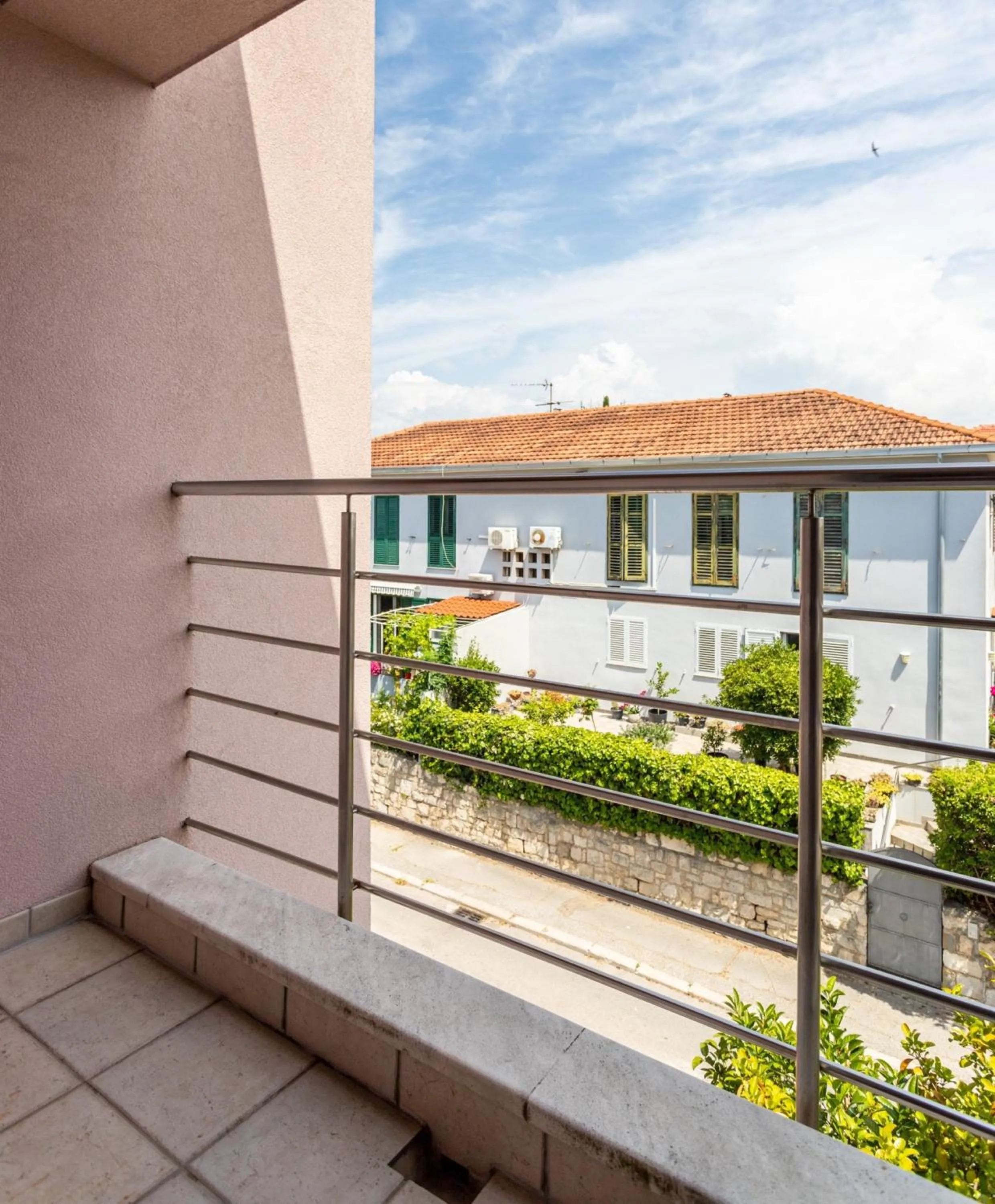 Quiet street view in Villa Violeta with the sea view, 3 min walk to the beach