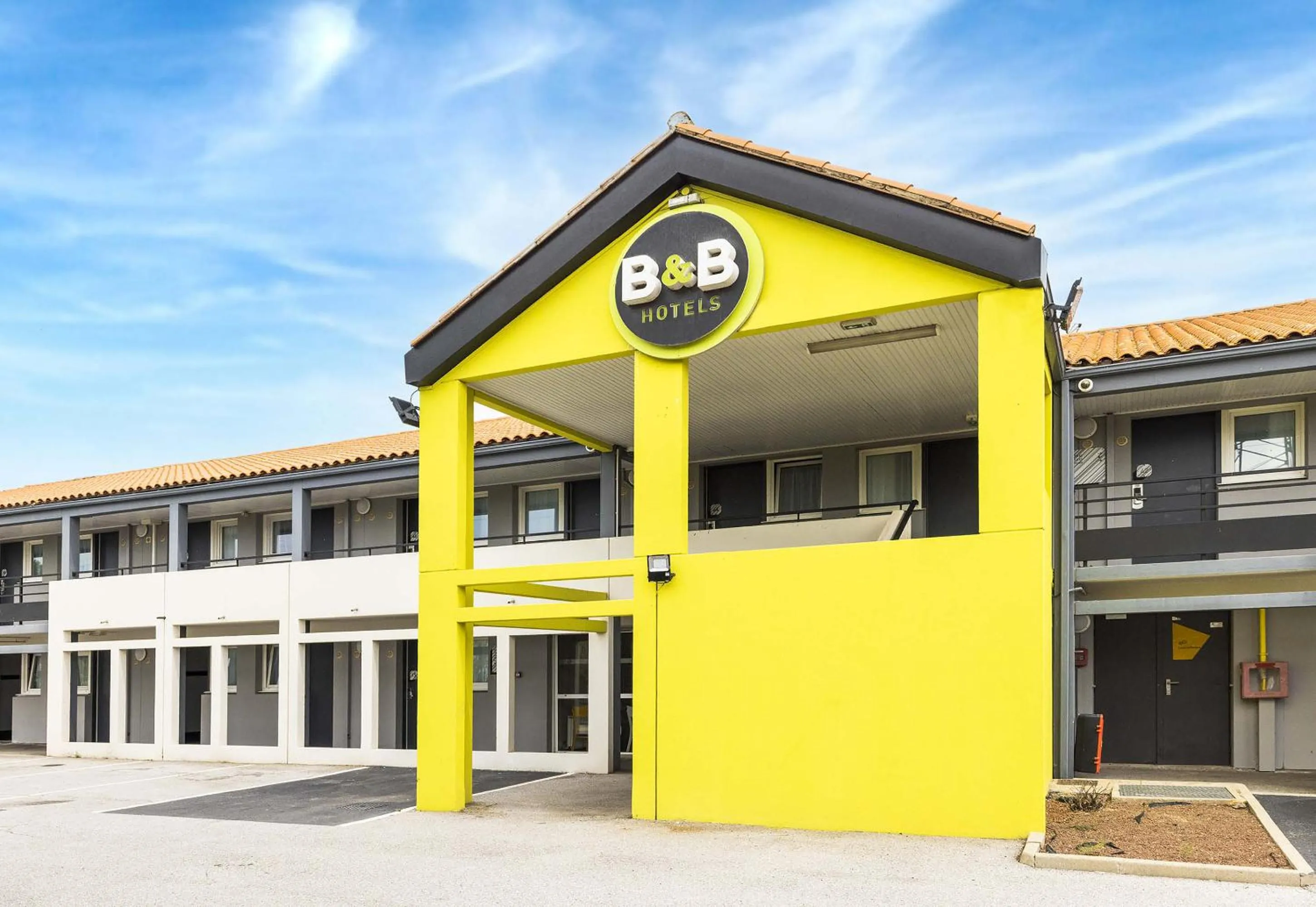 Property building in B&B HOTEL Perpignan Sud Porte d'Espagne