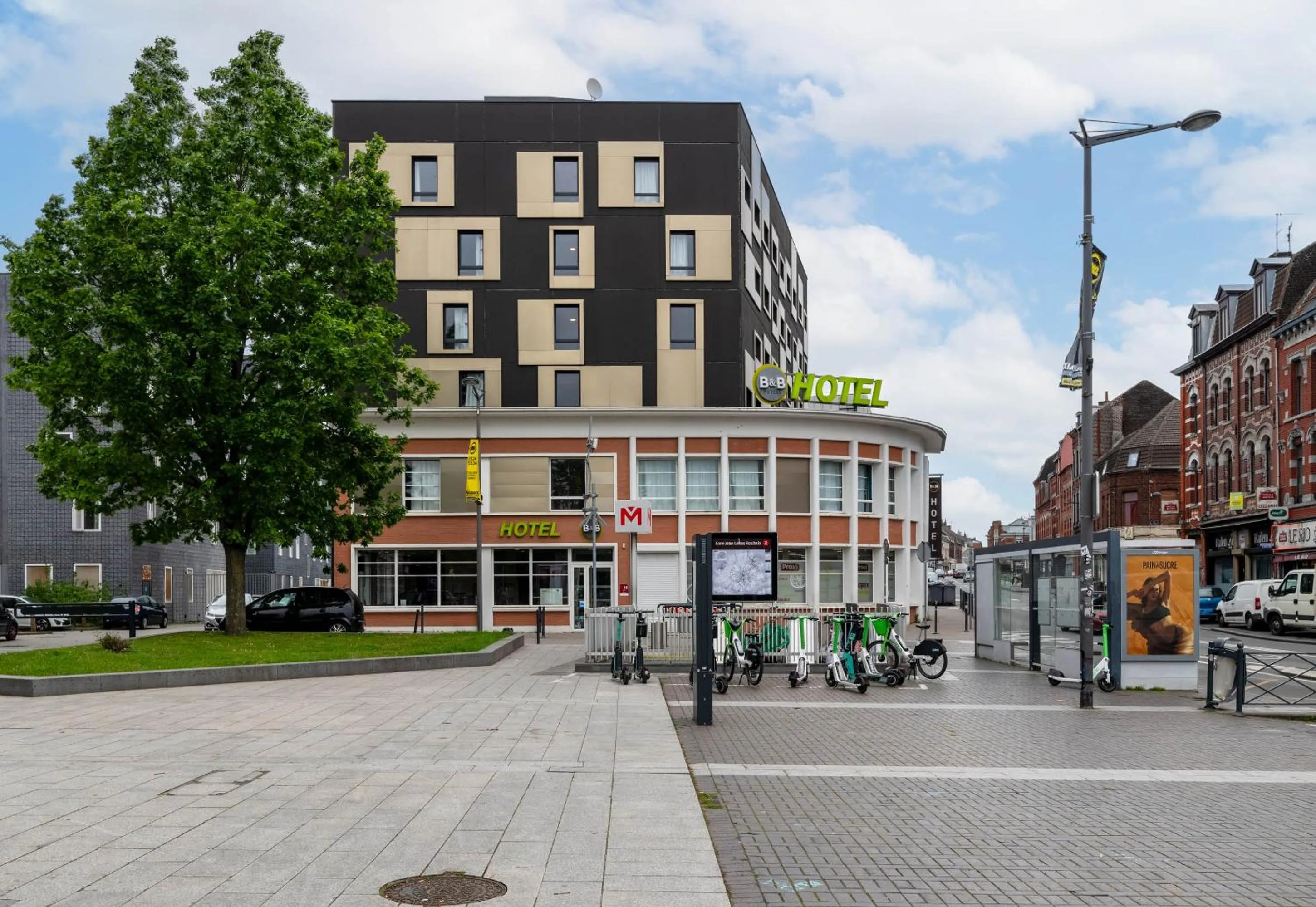 Neighbourhood in B&B HOTEL Lille Roubaix Campus Gare