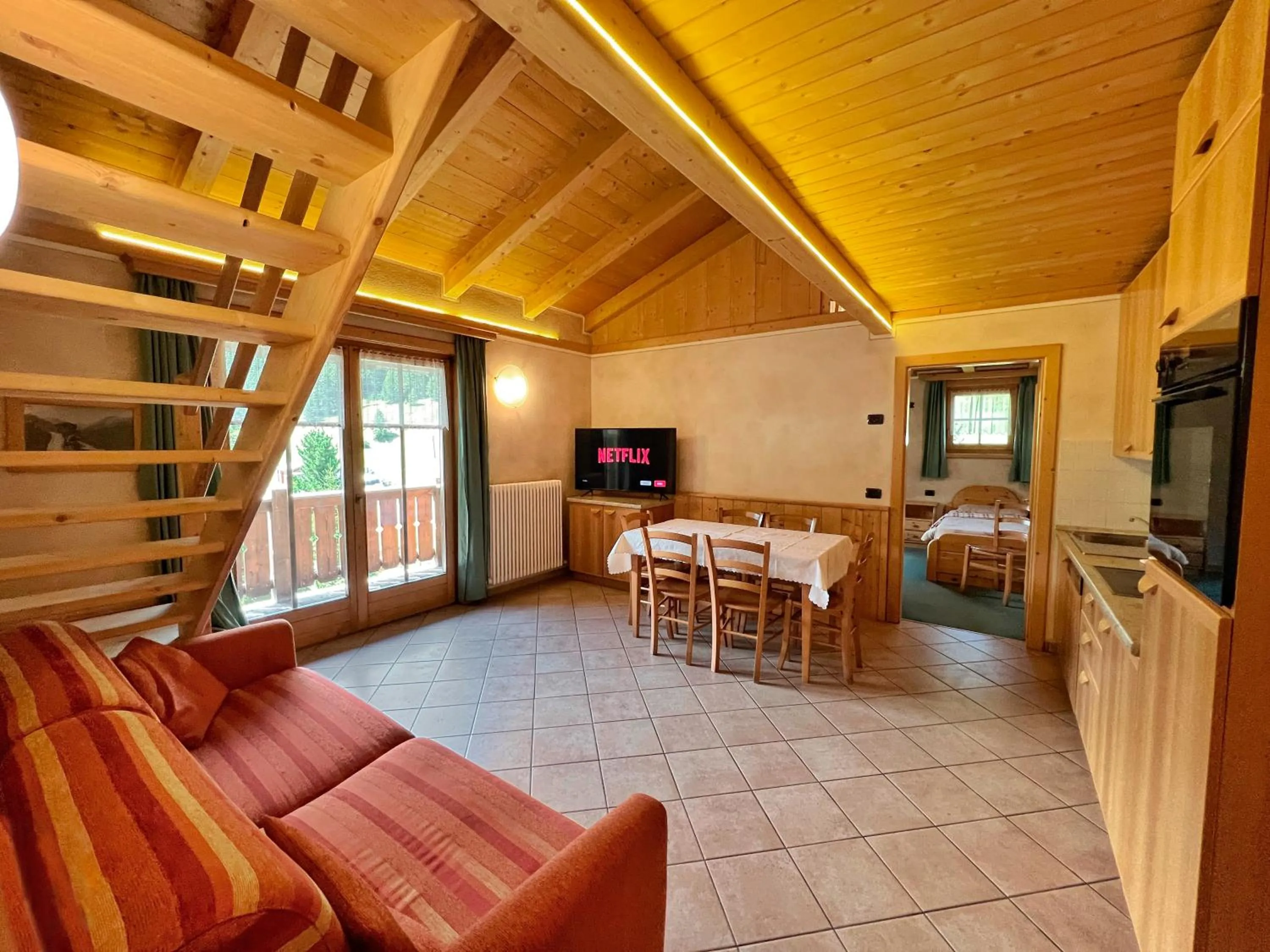 TV and multimedia in Bait Ables