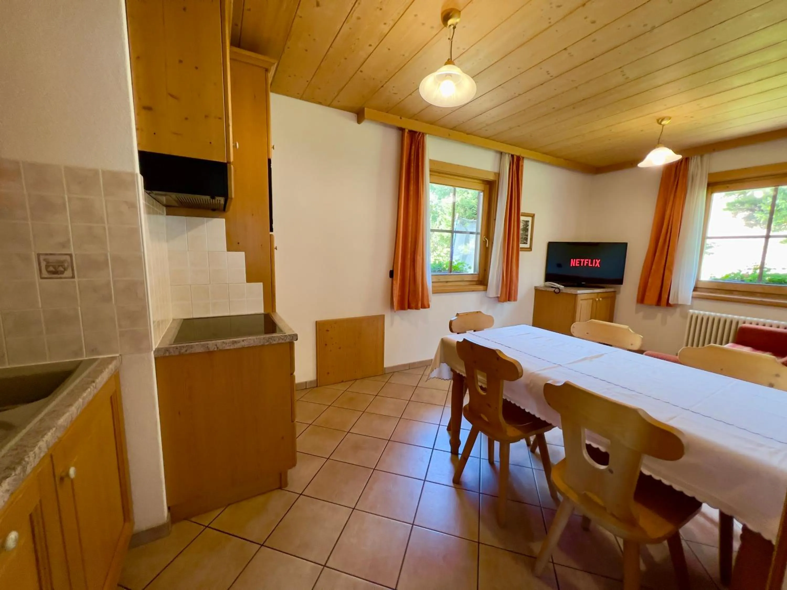 Communal lounge/ TV room in Bait Ables