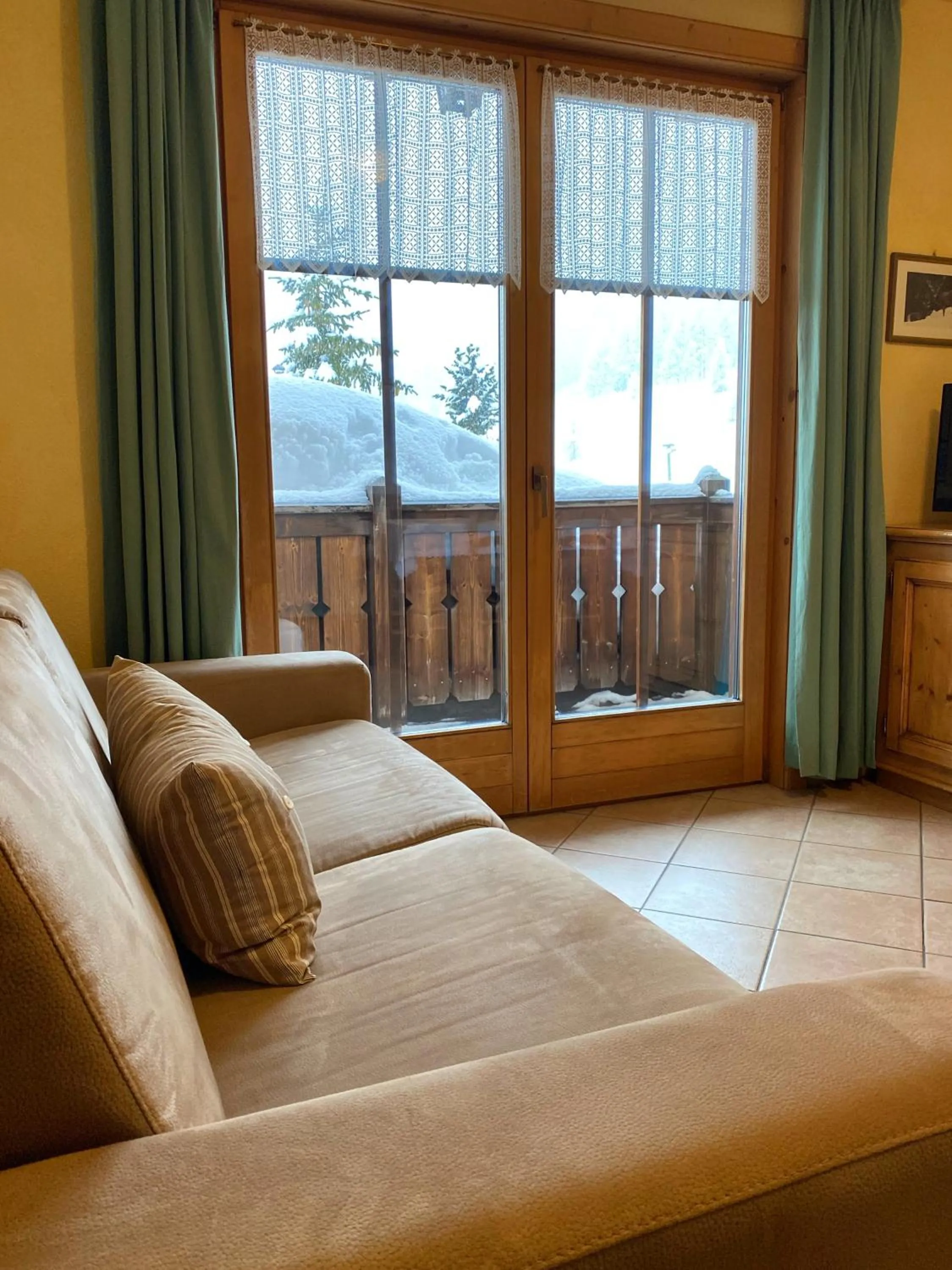 Balcony/Terrace, Bed in Bait Ables