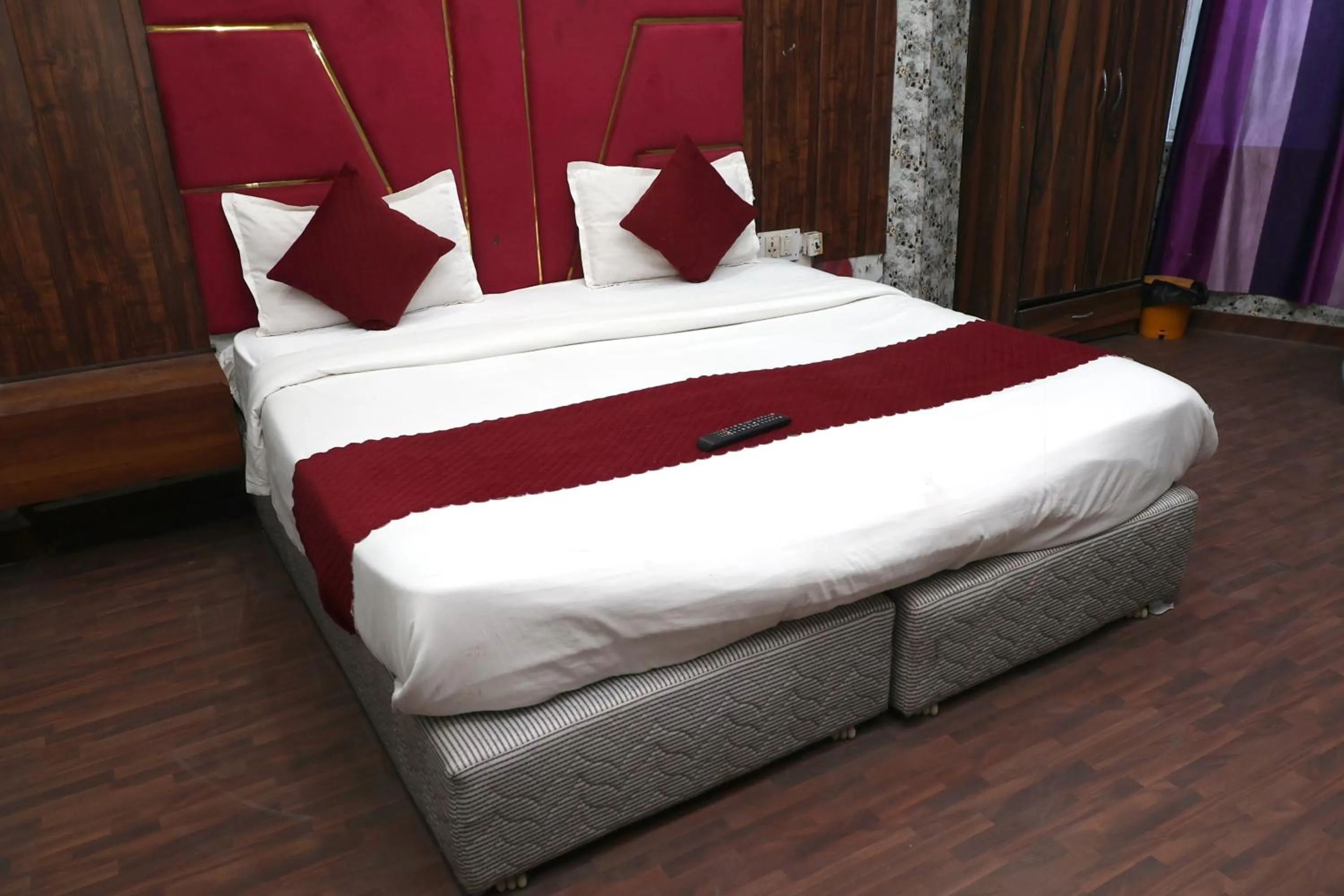 Deluxe Room in Hotel Umang at Sector 62