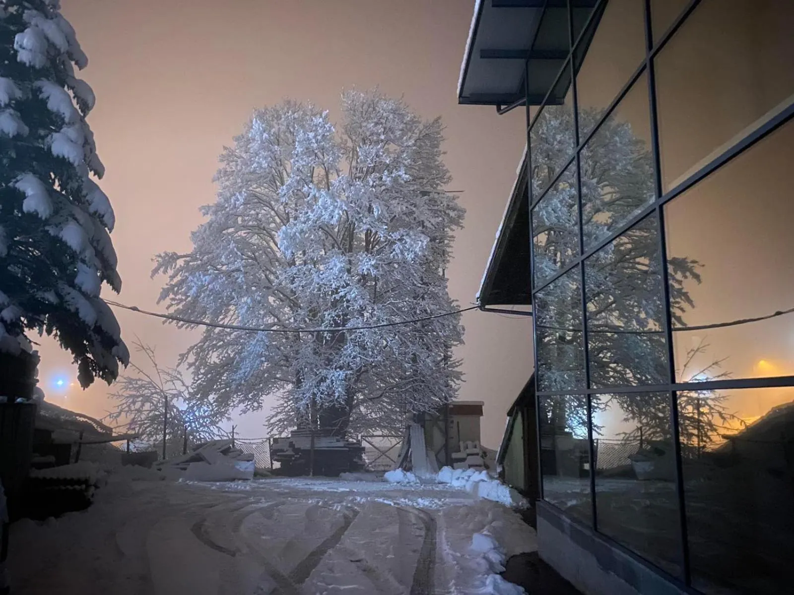 Property building in Naoussa Mountain Resort