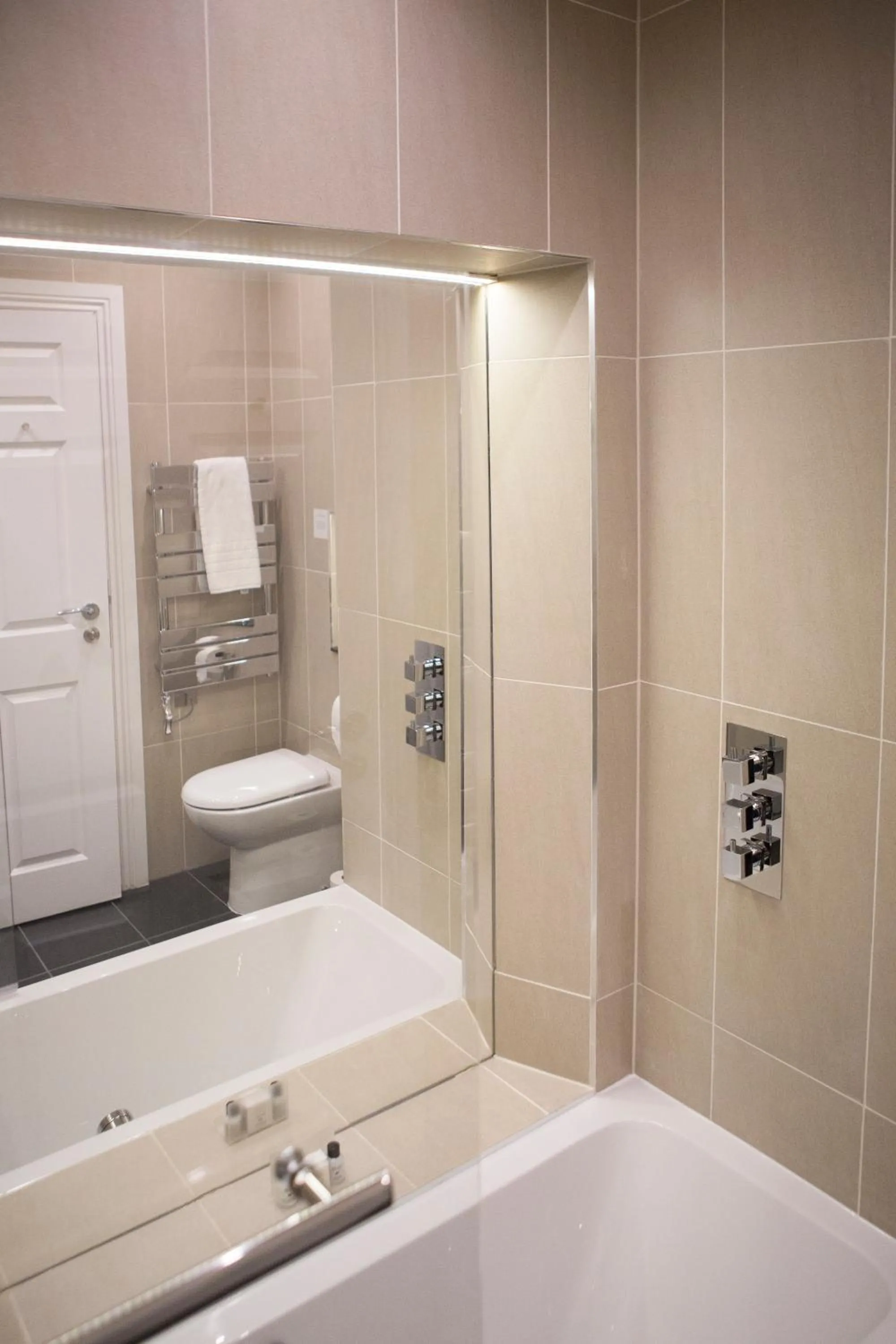 Bathroom in Court Residence Aparthotel