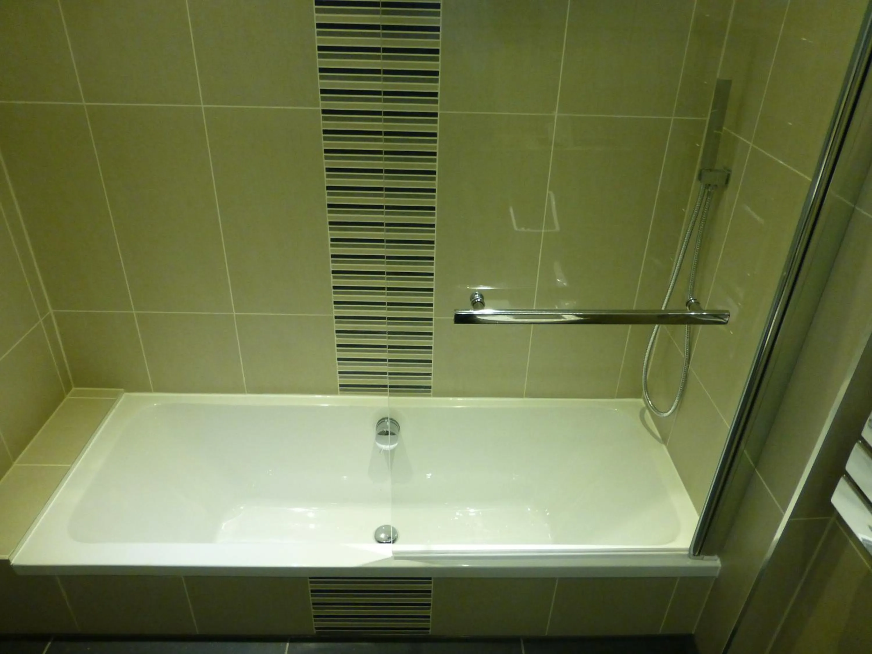 Shower in Court Residence Aparthotel